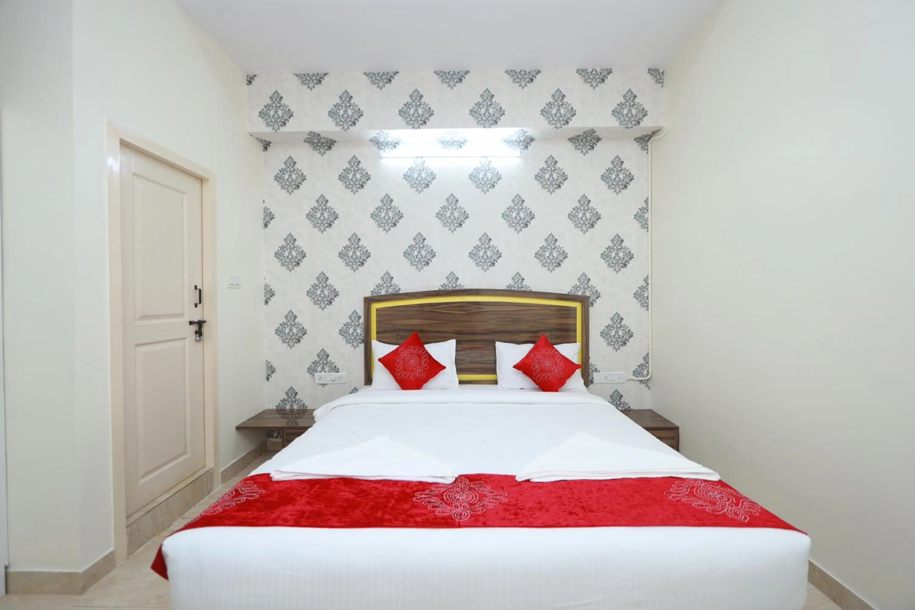 Hotel Amulya Relax Inn