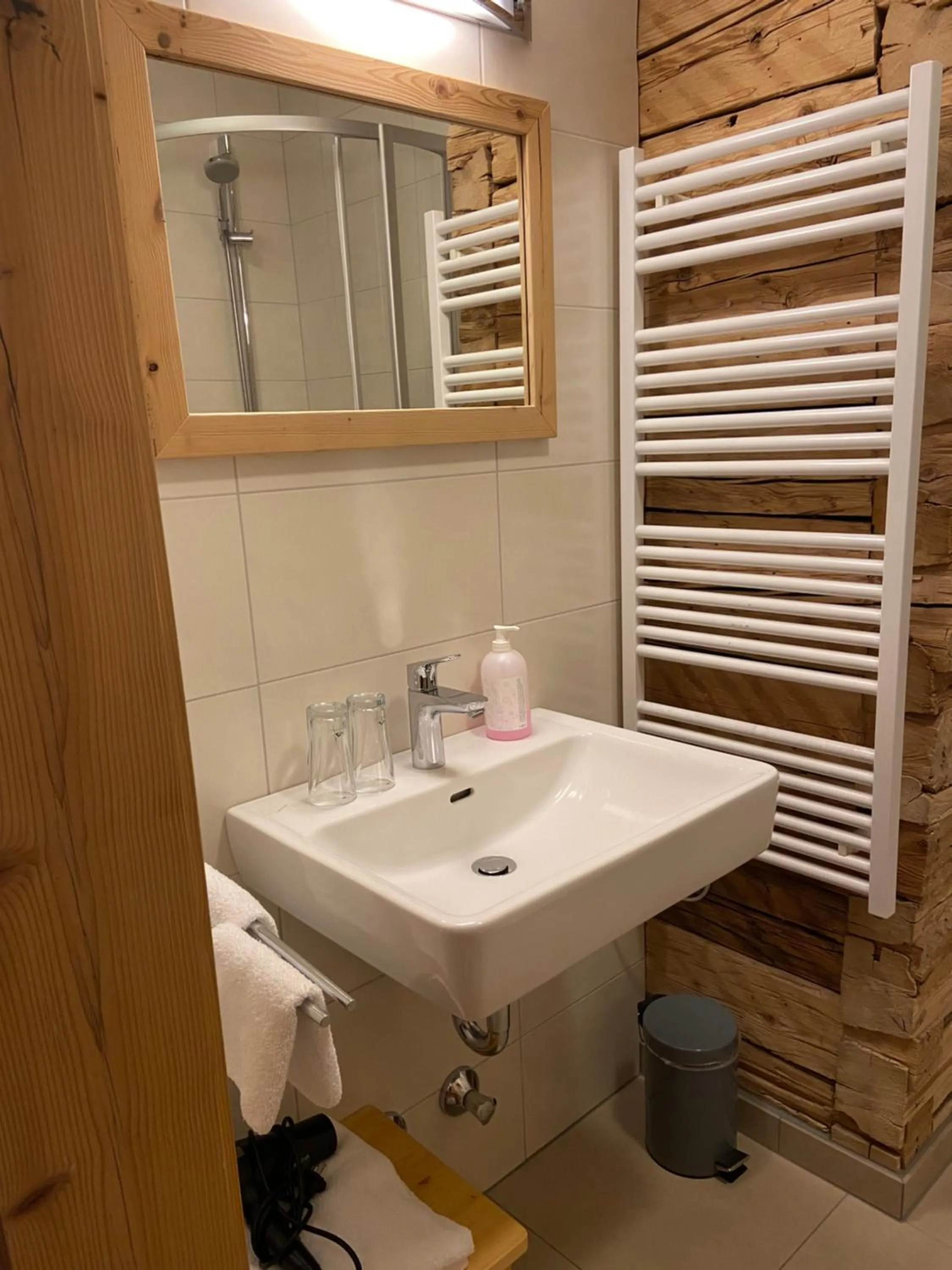 Bathroom in Landgasthof Kirchenwirt