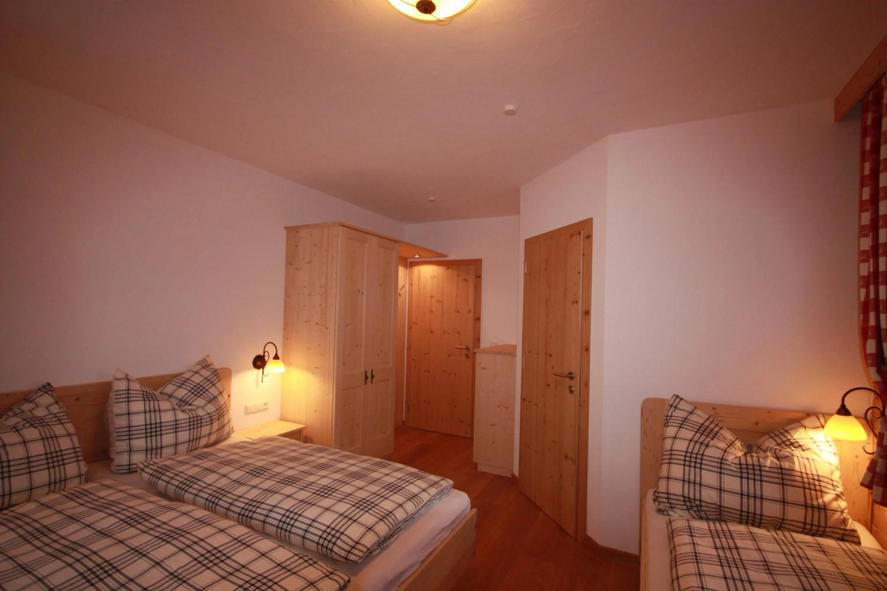 Bed in Landgasthof Kirchenwirt