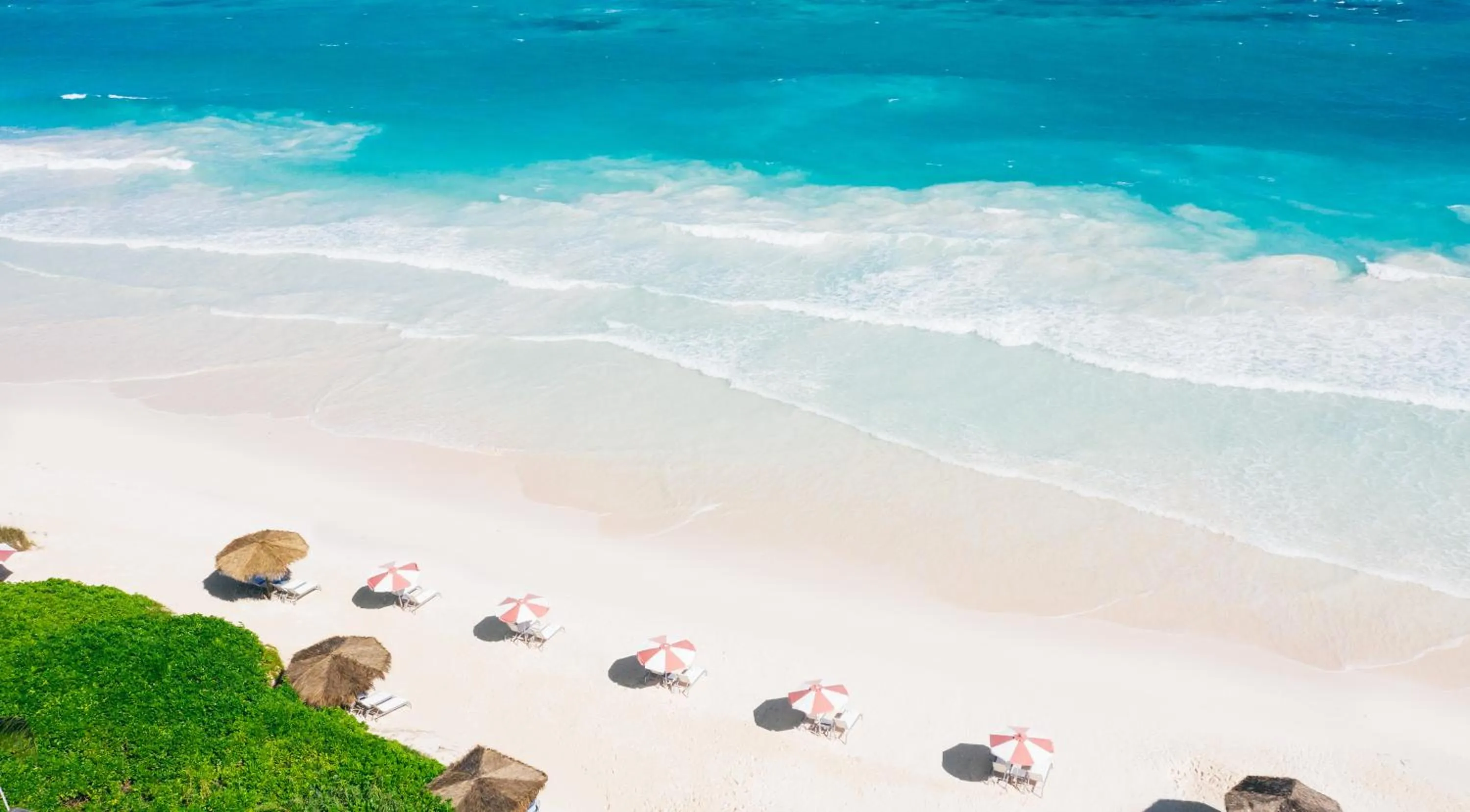 Beach in Pink Sands Resort