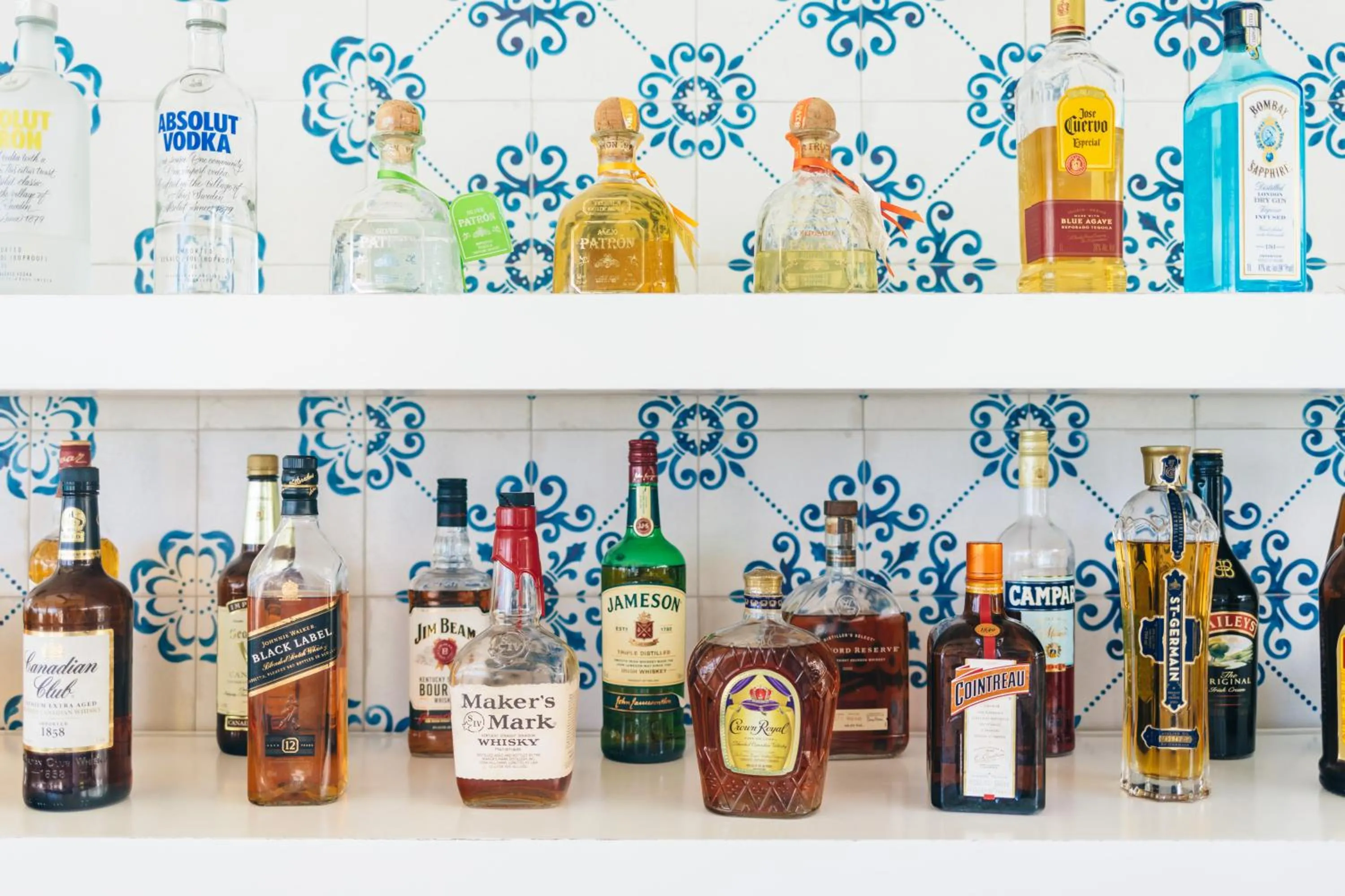 Restaurant/places to eat in Pink Sands Resort