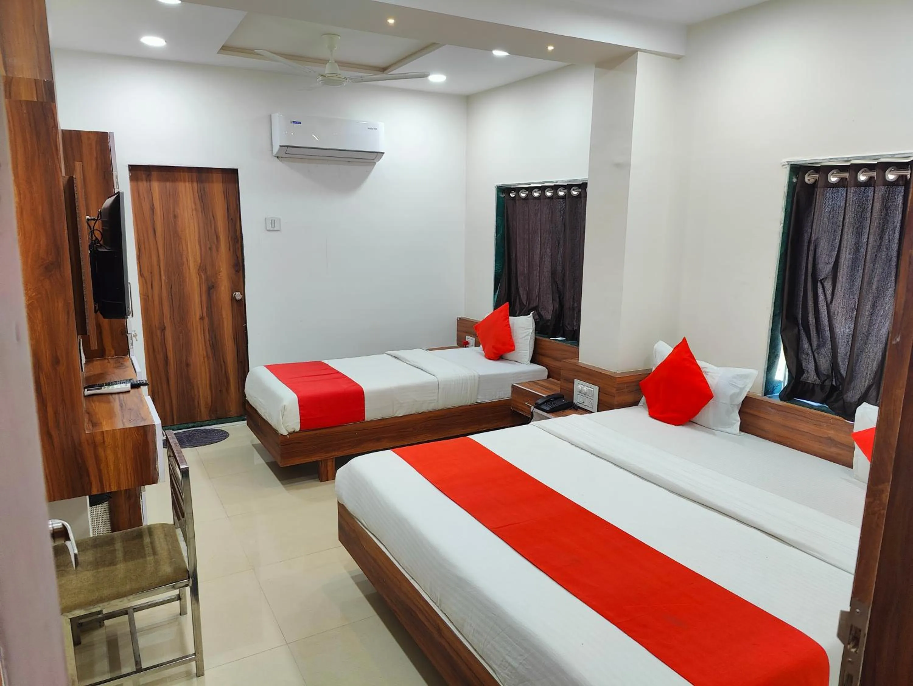 Bedroom, Bed in Hotel Nawanagar Residency