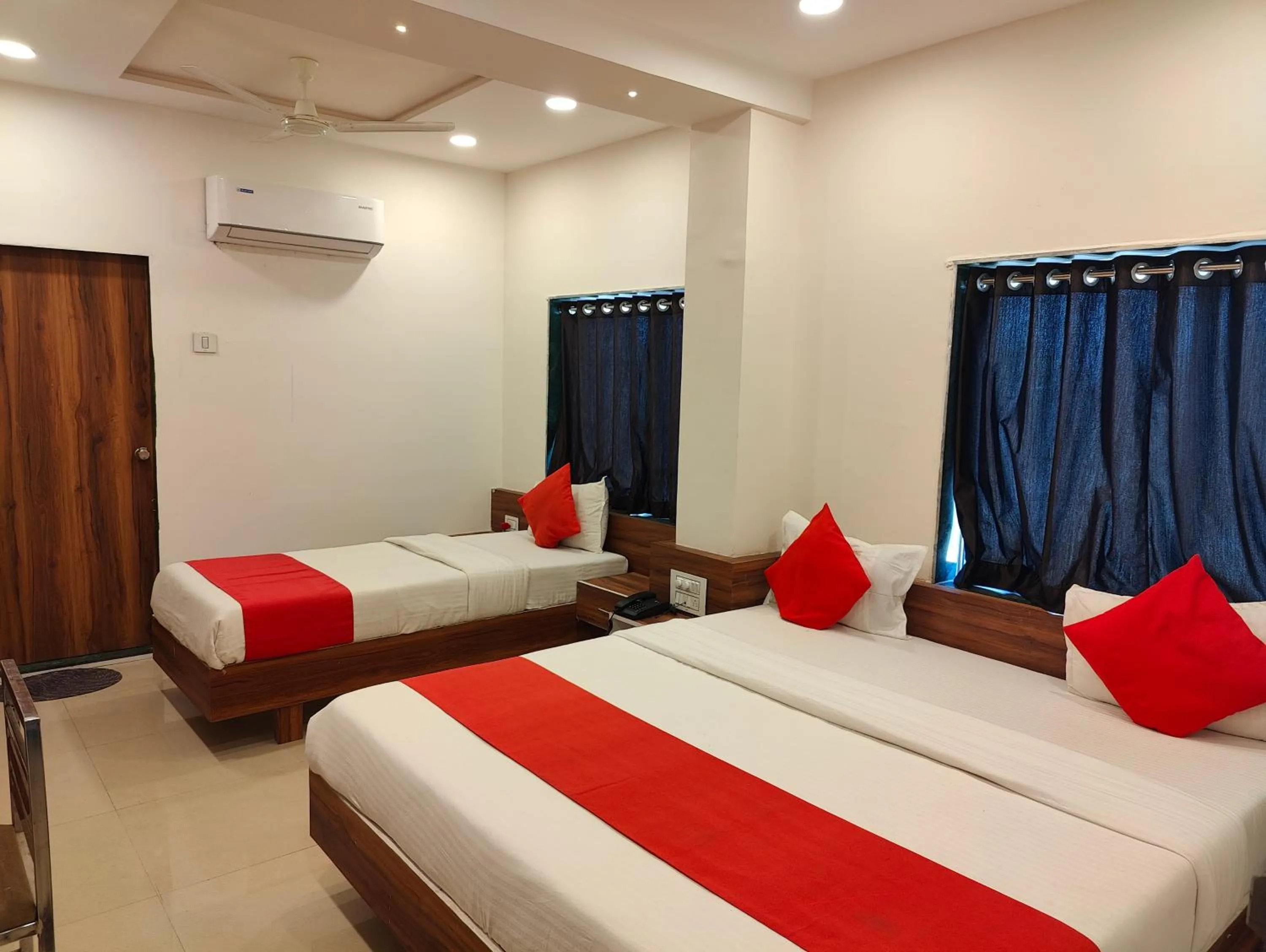 Bedroom, Bed in Hotel Nawanagar Residency