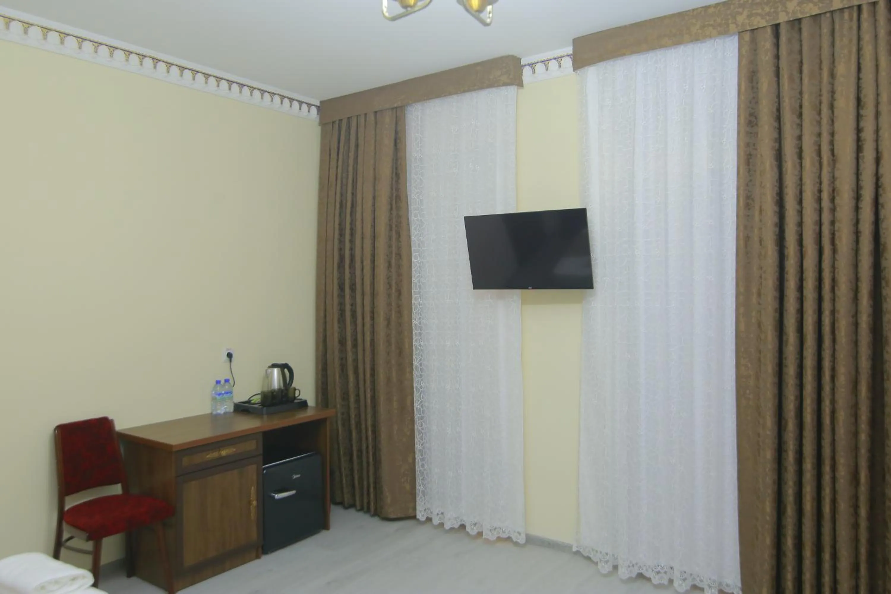 TV and multimedia in Sahar Boutique Hotel