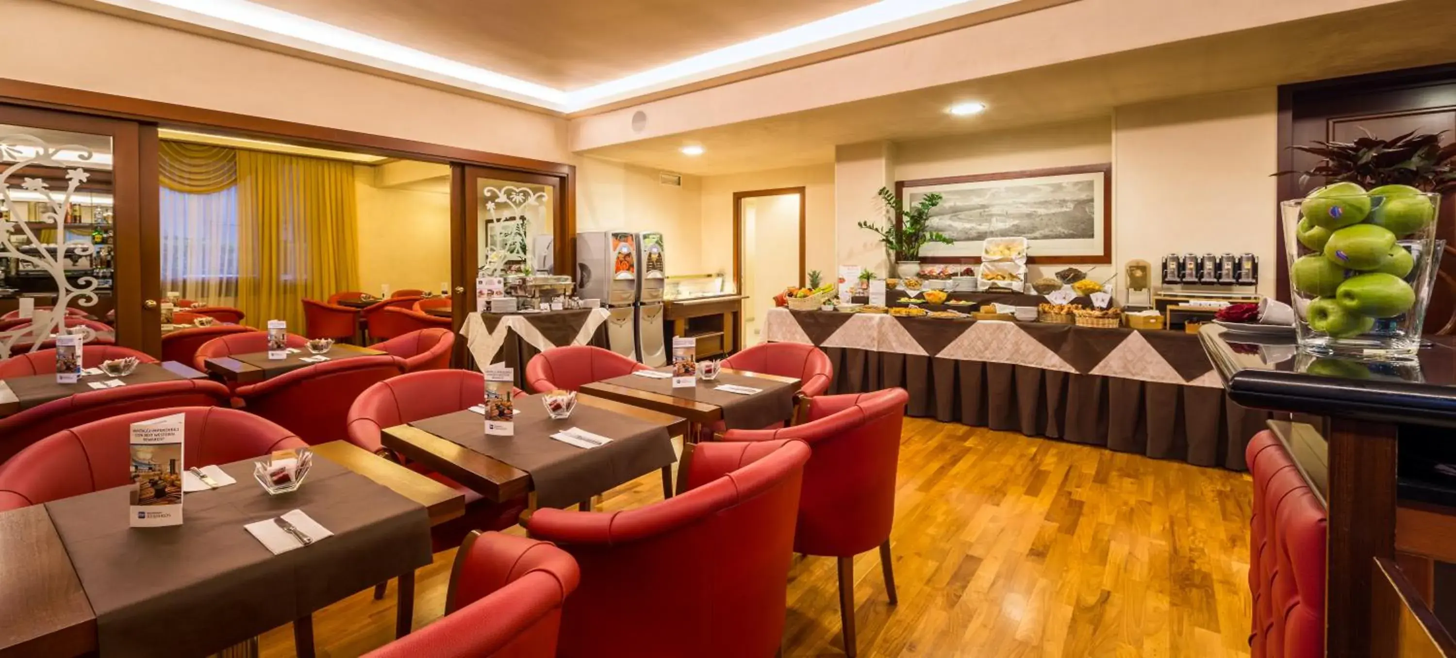 Restaurant/Places to Eat in iH Hotels Padova Admiral