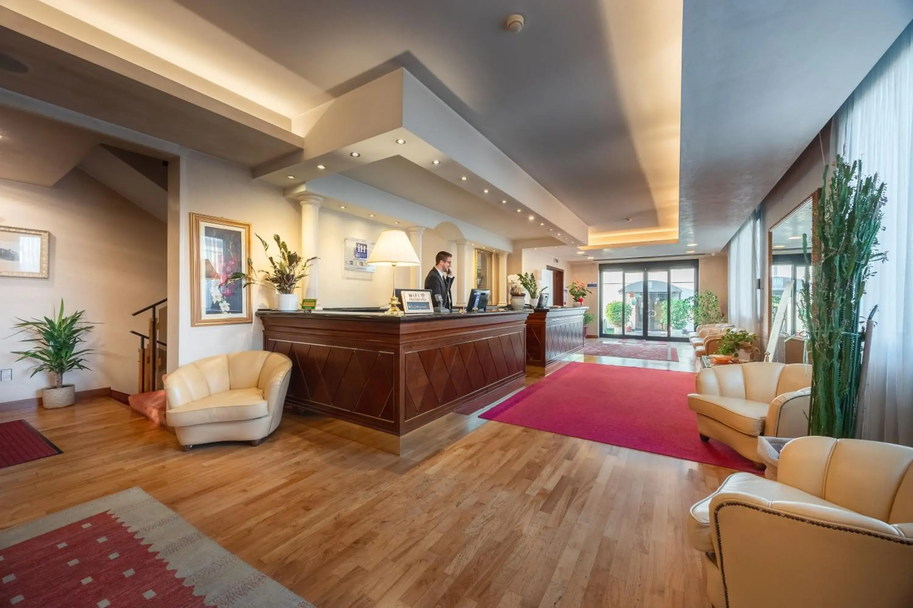 Lobby or reception in iH Hotels Padova Admiral Lobby or reception in iH Hotels Padova Admiral