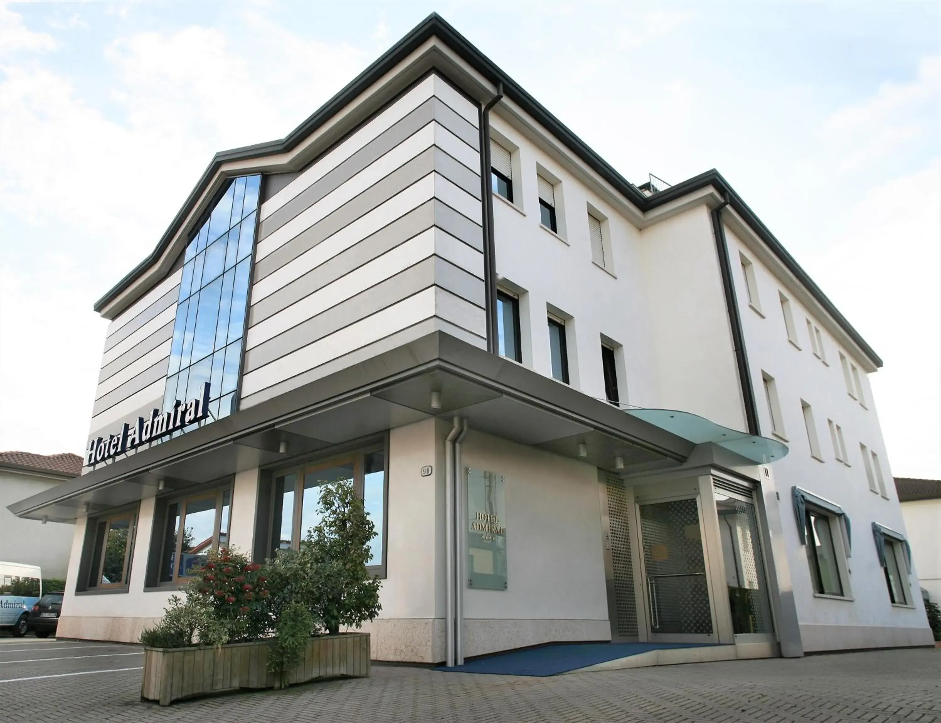 Property Building in iH Hotels Padova Admiral