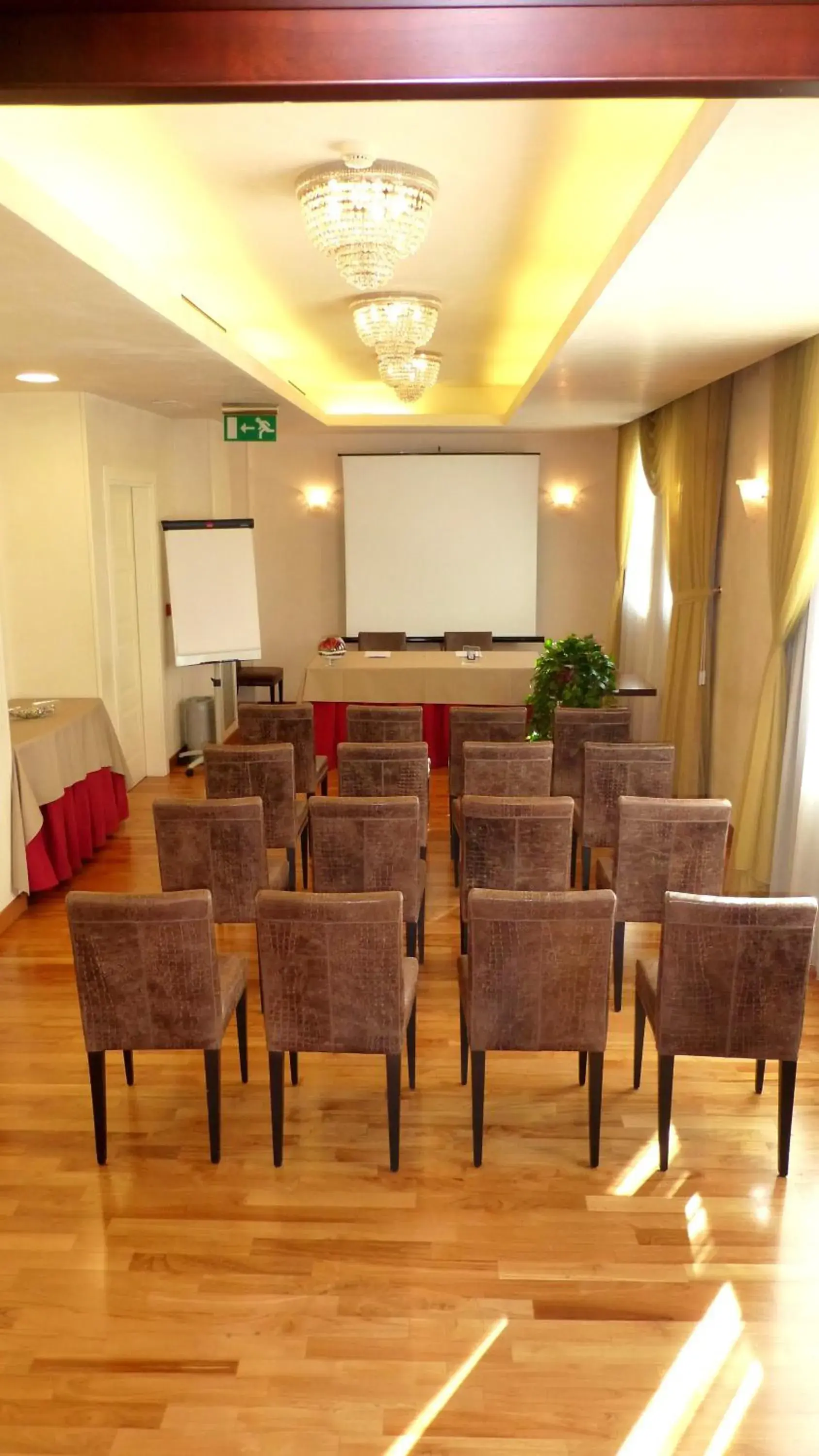 Business facilities in iH Hotels Padova Admiral