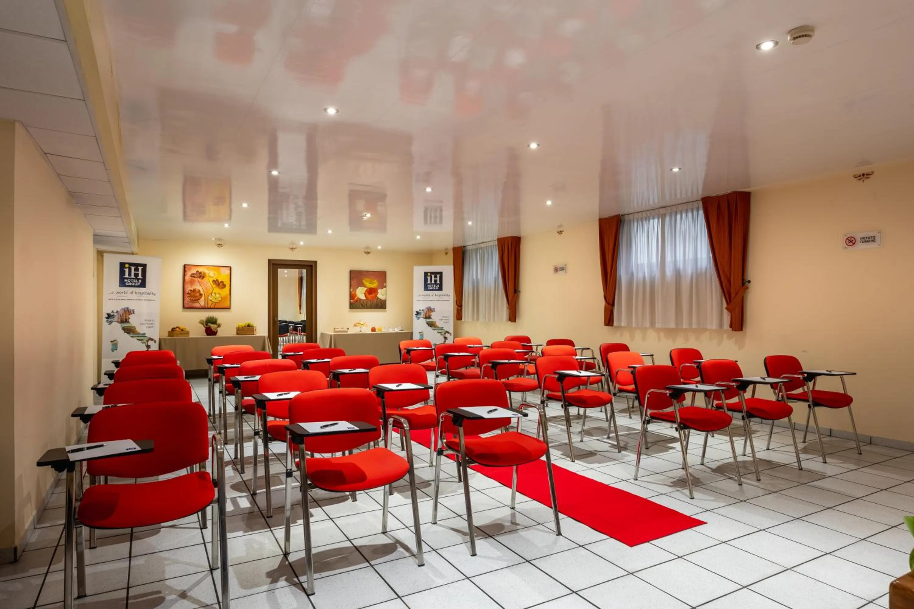 Meeting/conference room in iH Hotels Padova Admiral