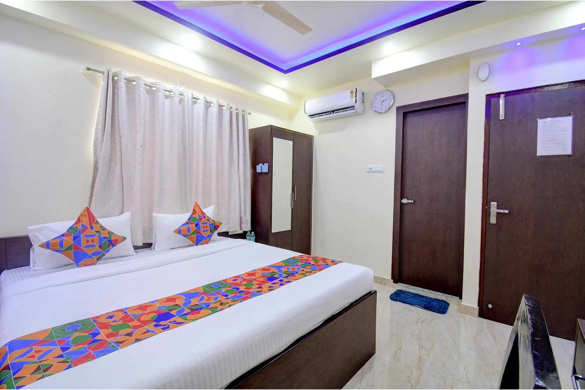 Bedroom, Bed in FabHotel Anchorage Inn - Nr Axis Mall
