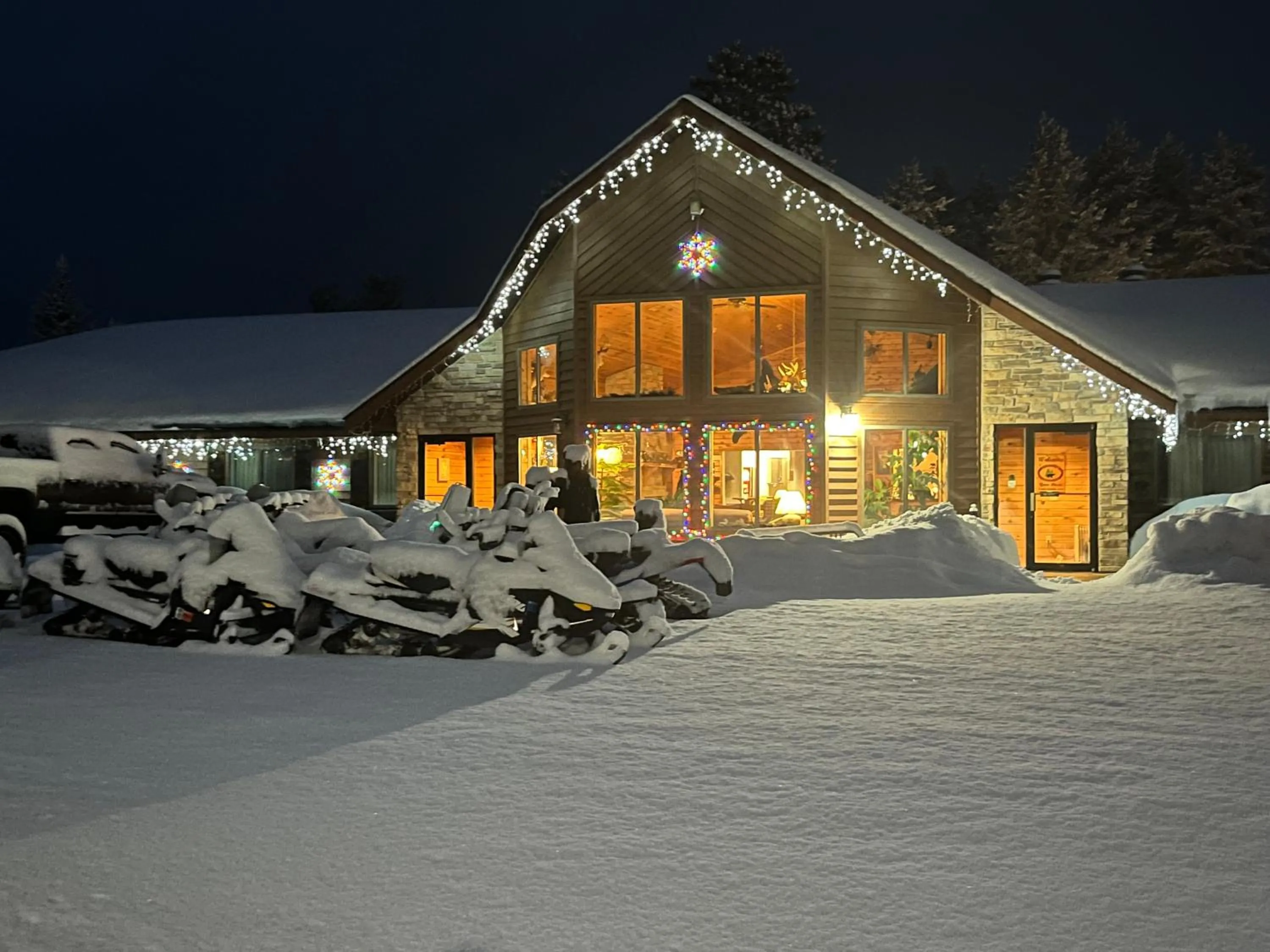 Property building in Boulder Bear Motor Lodge