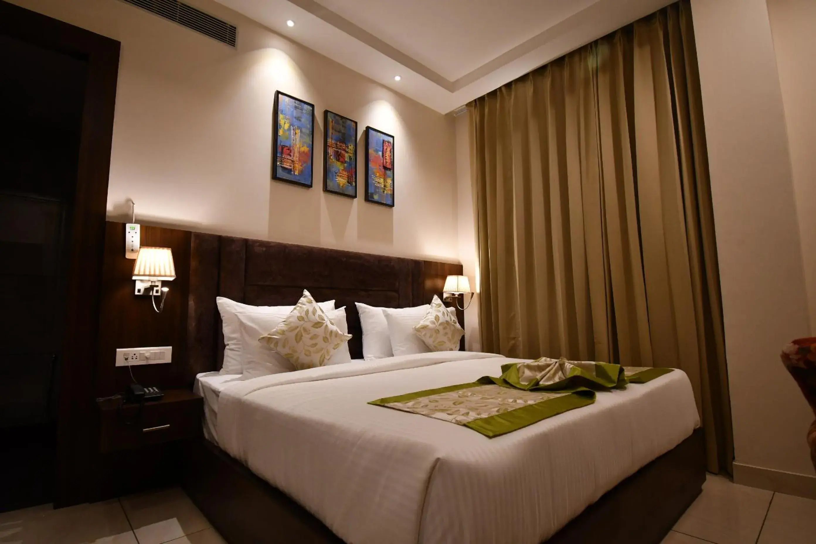 Bed in Hotel Ramaya Inn Bed in Hotel Ramaya Inn