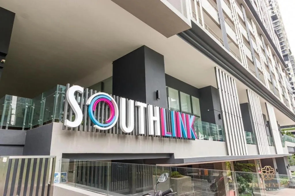 Property building in Bangsar South Apartment by Sarah's Lodge @ SouthLink Lifestyle Apartment