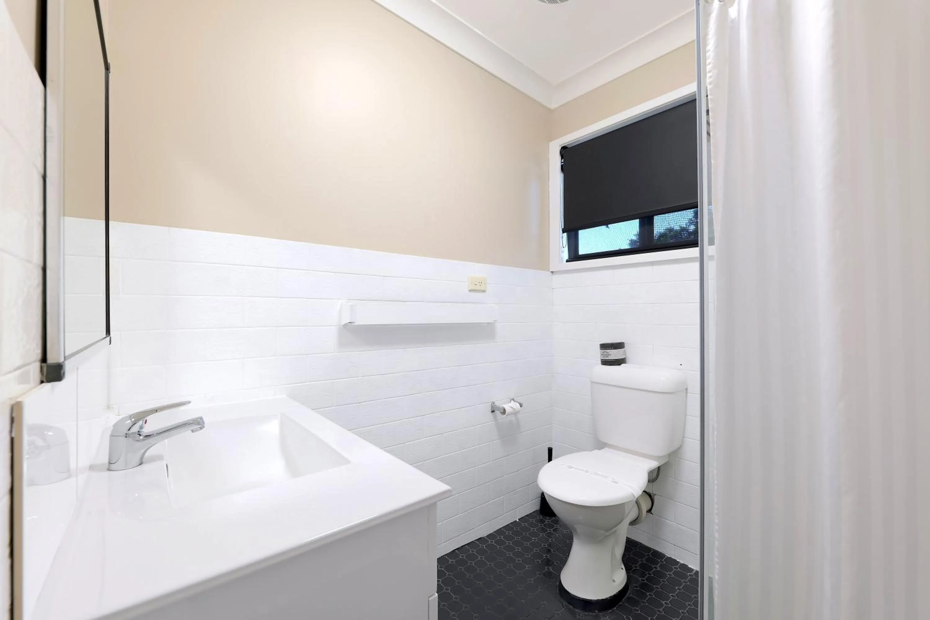 Bathroom in Boggabri Motel