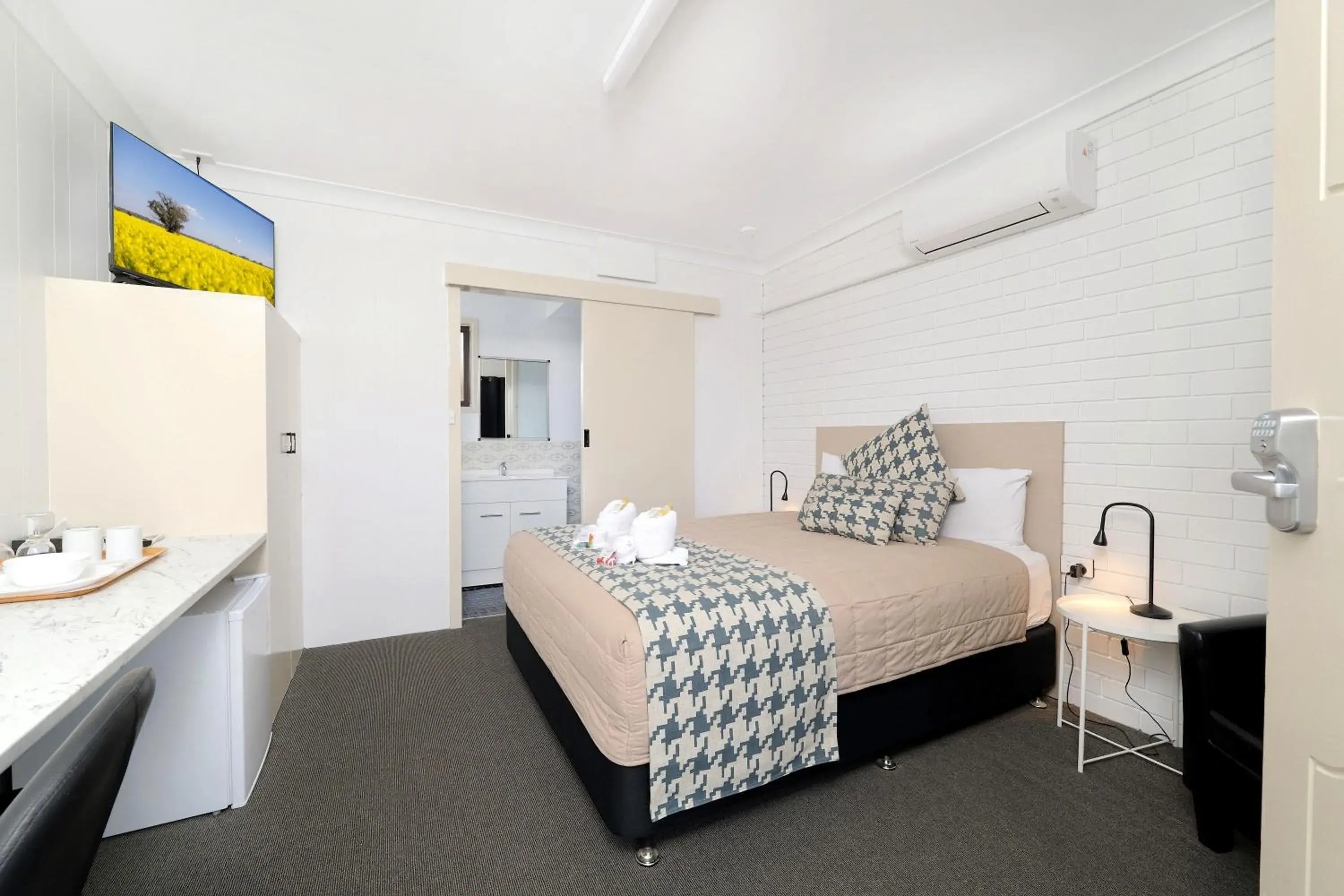 Queen Room in Boggabri Motel Queen Room in Boggabri Motel