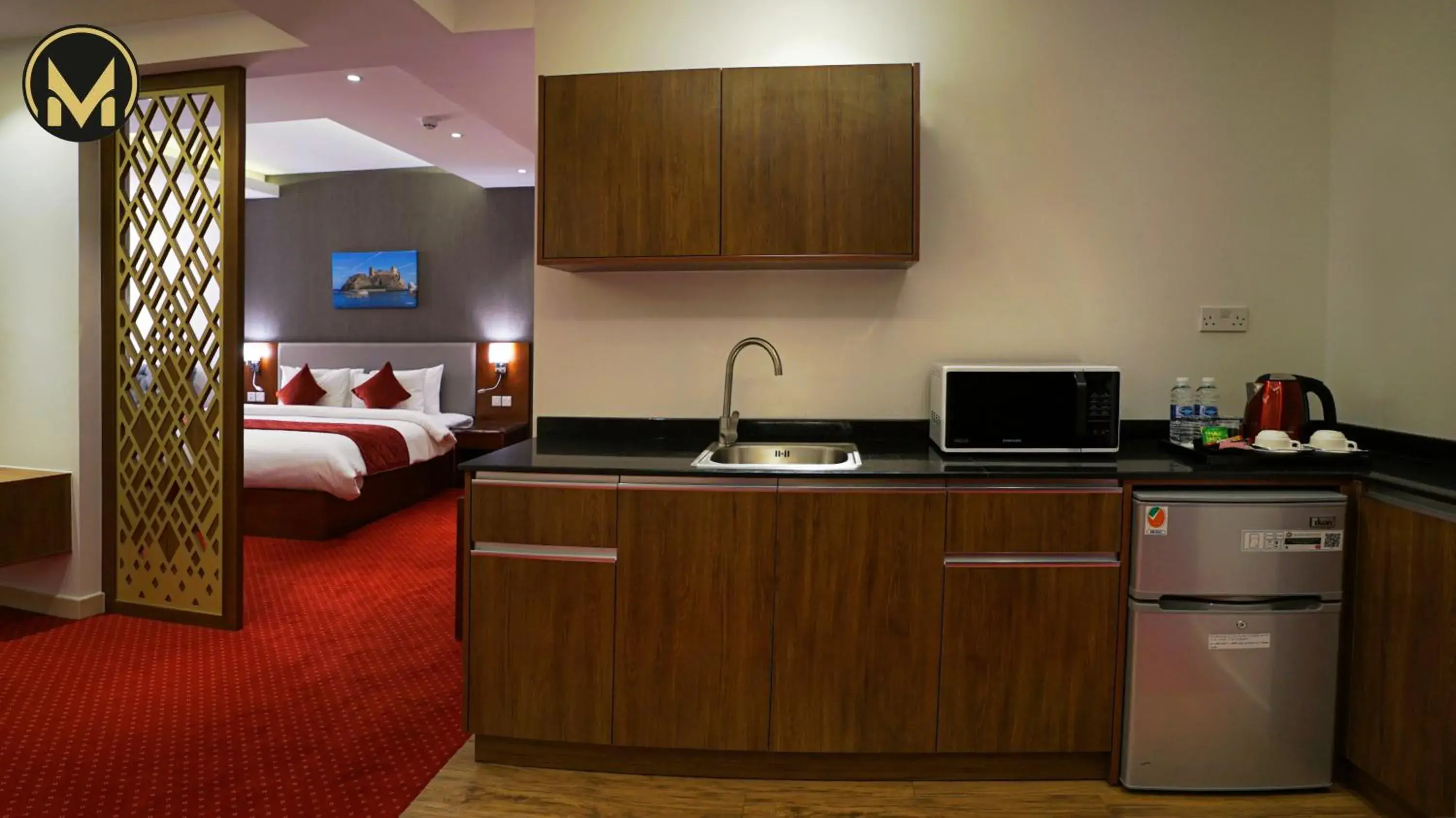 Shower, Bed in Muscat Express Hotel Shower, Bed in Muscat Express Hotel