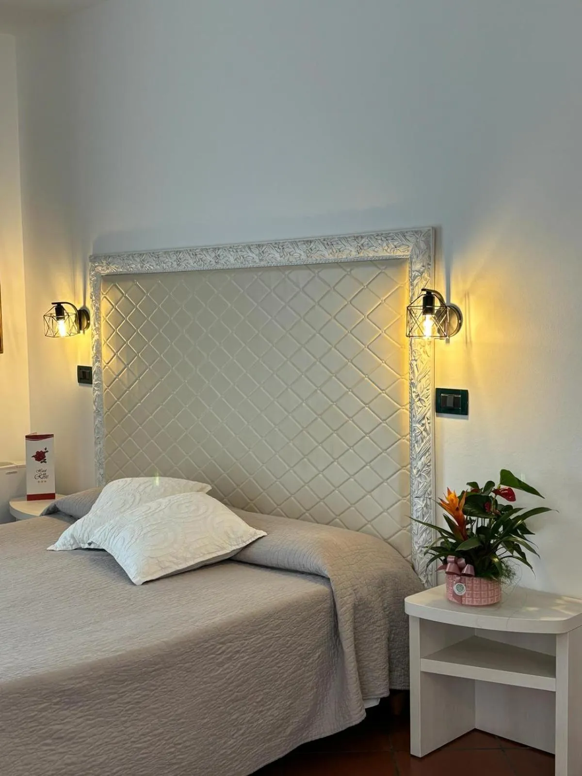 Bedroom, Bed in Hotel Delle Rose