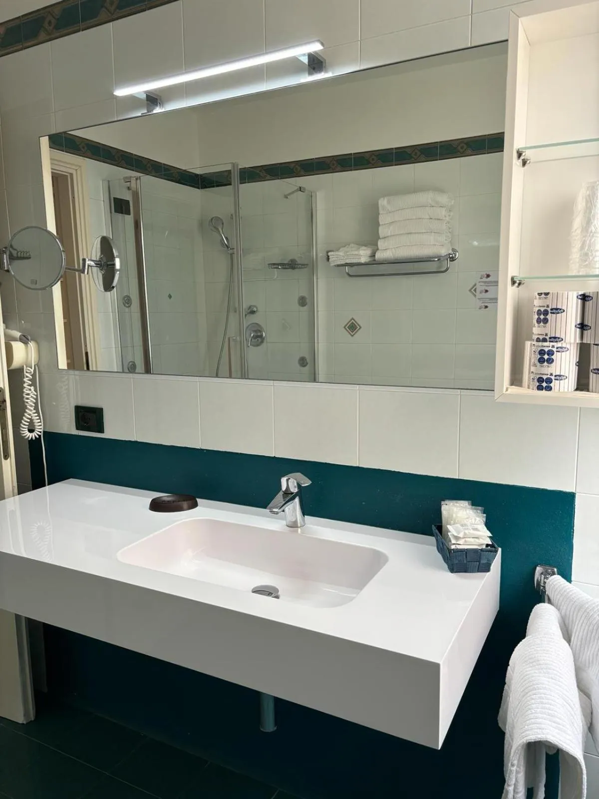 Bathroom in Hotel Delle Rose