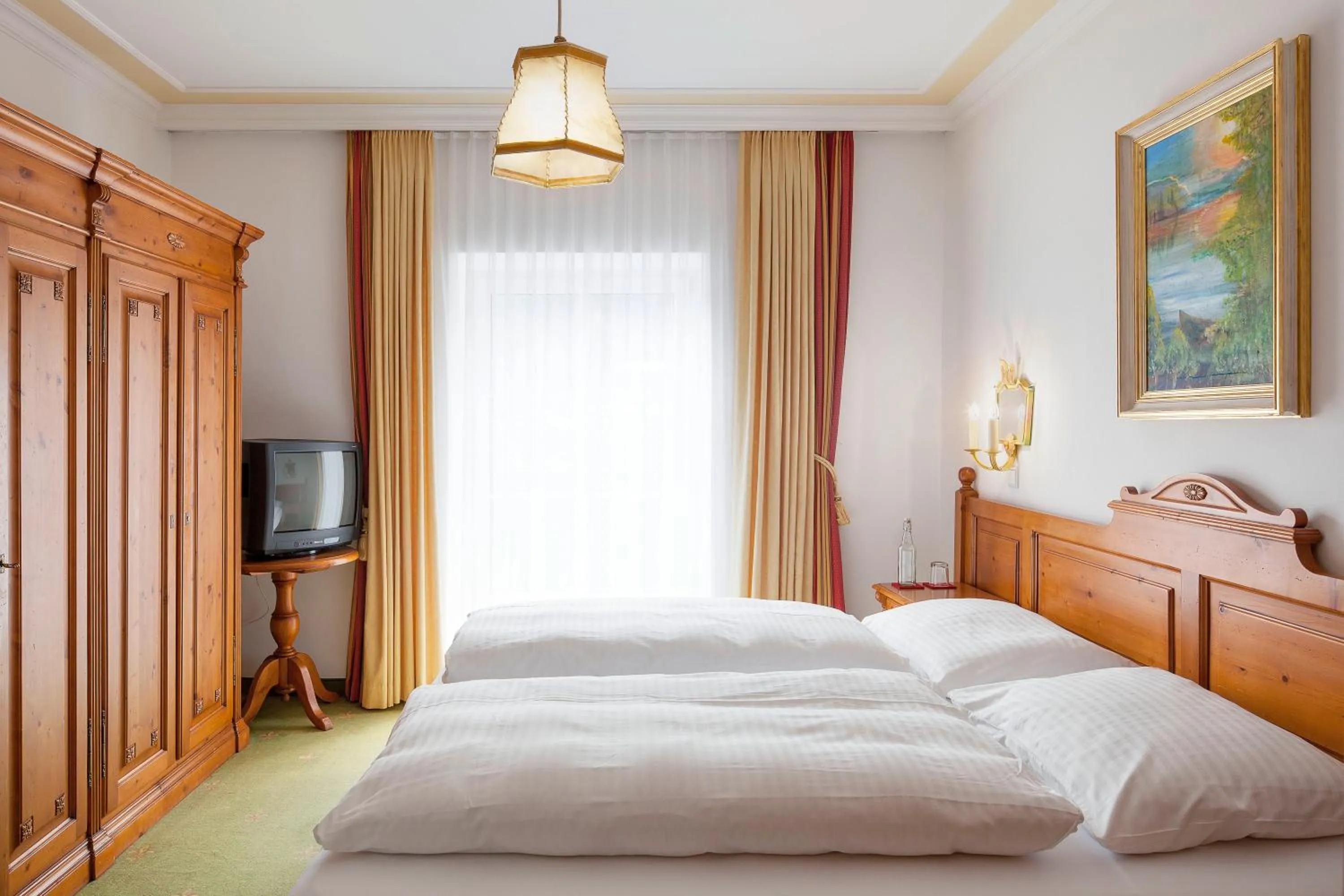 Photo of the whole room, Bed in Aparthotel Chalet Wetzlgut