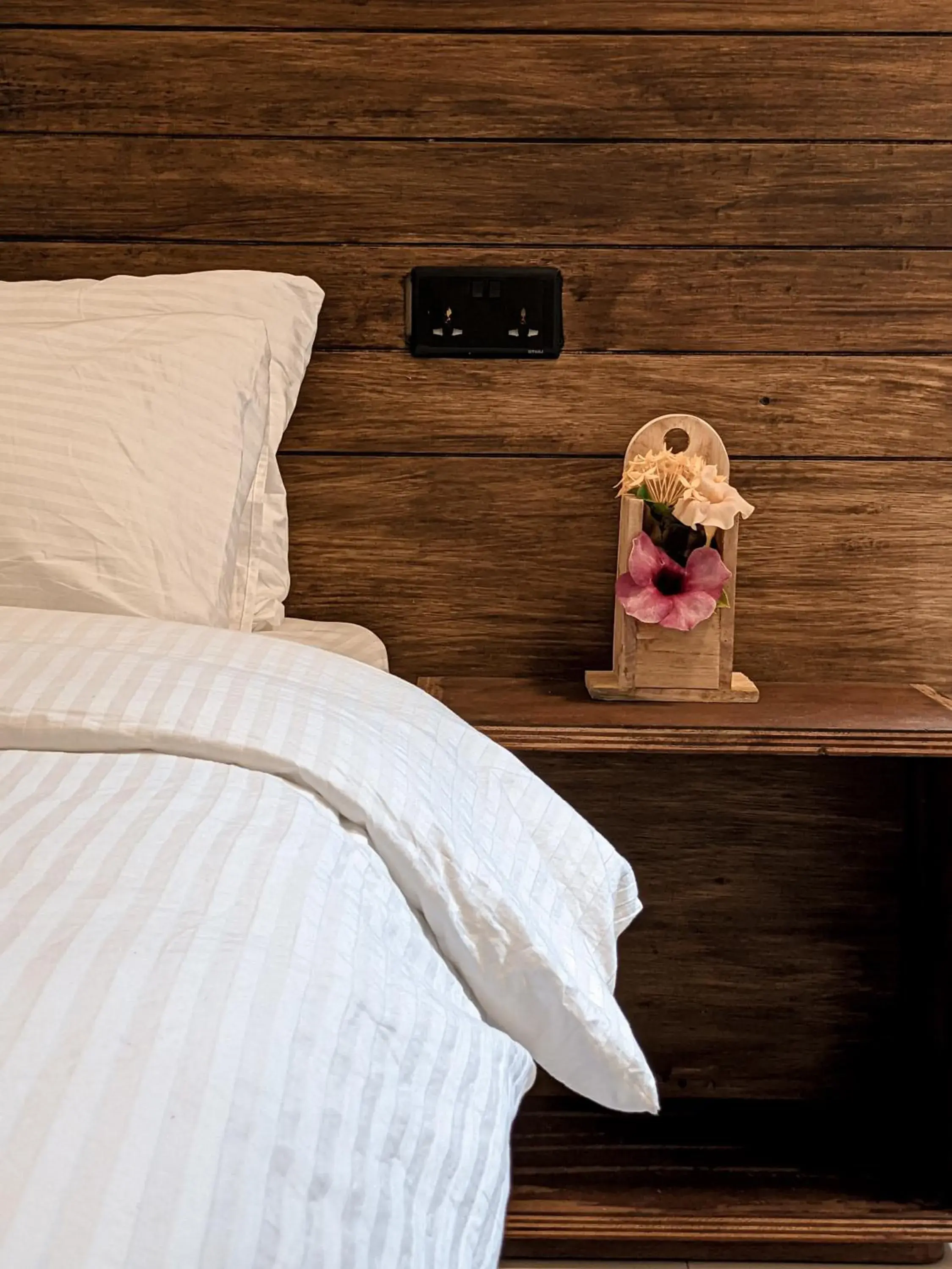 Bed in Dhoadhi Retreat Bed in Dhoadhi Retreat