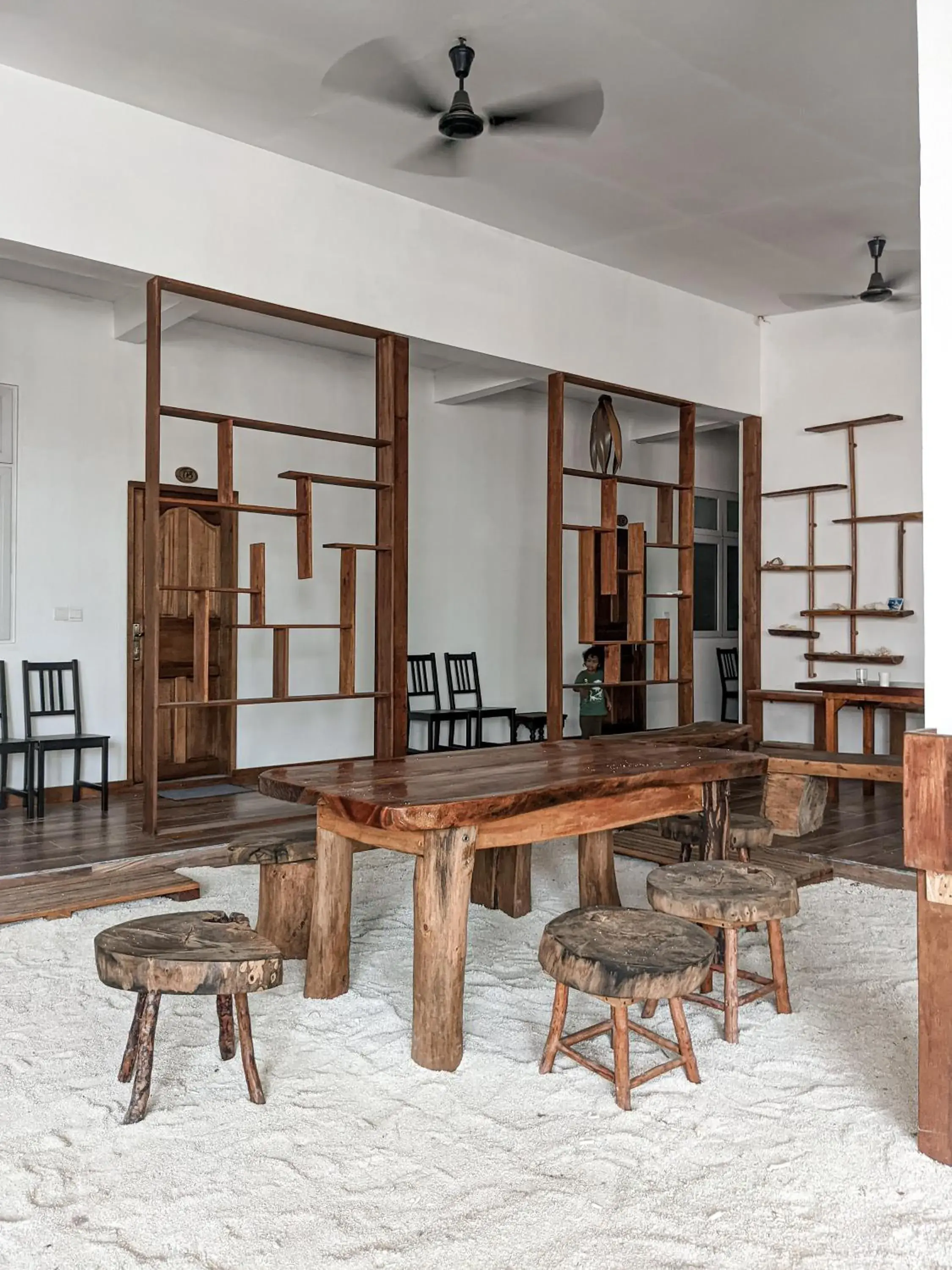 Lounge or bar in Dhoadhi Retreat Lounge or bar in Dhoadhi Retreat