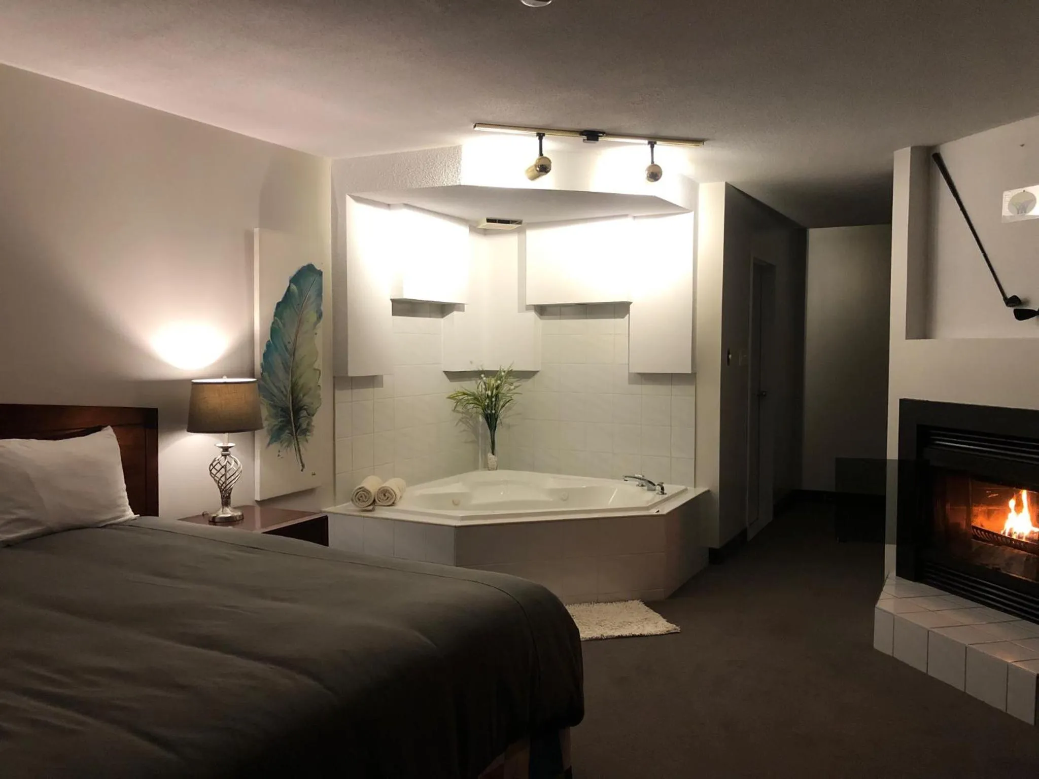 Photo of the whole room, Bed in Hôtel Matha