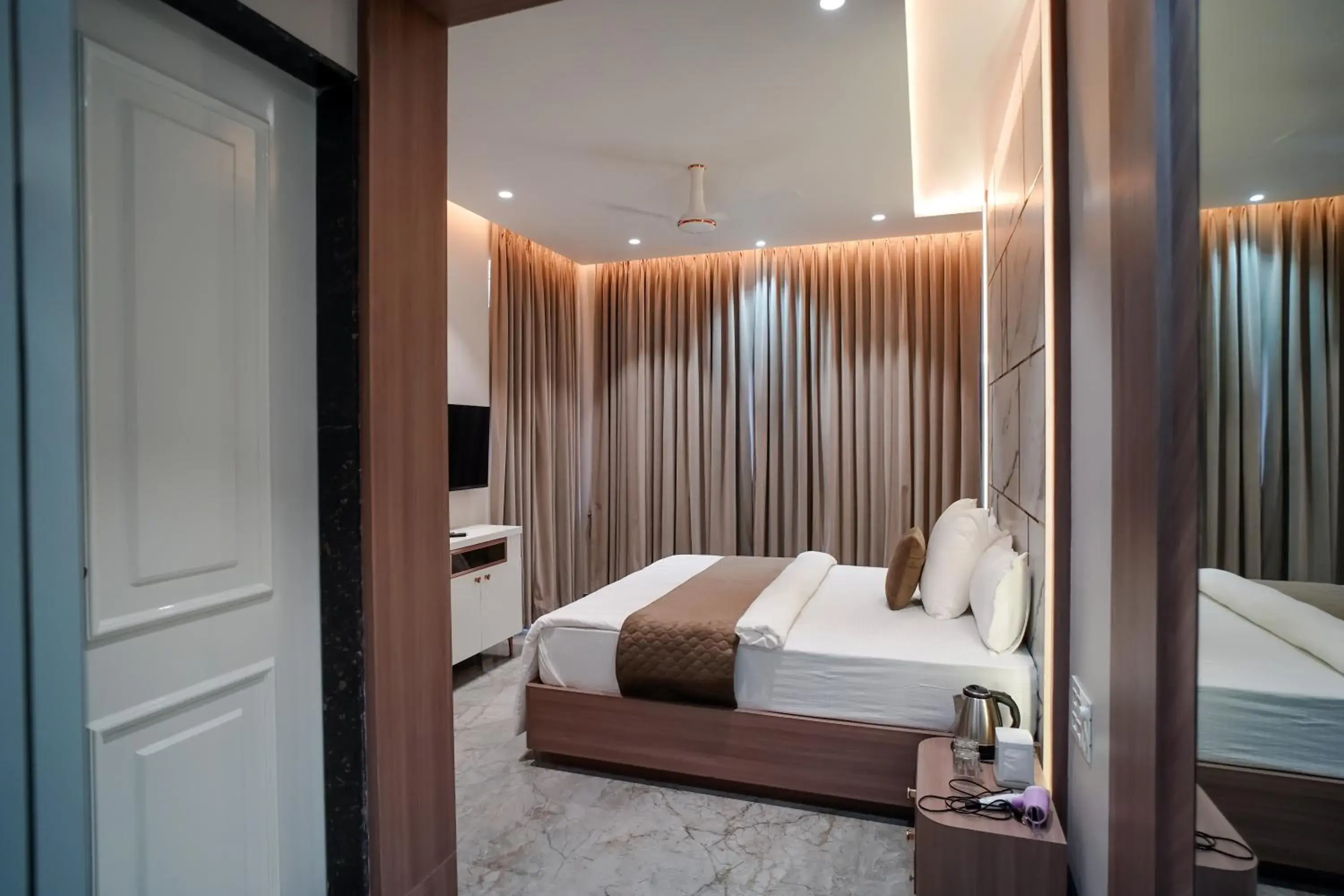 Bed in VIRASAT RESORT Bed in VIRASAT RESORT