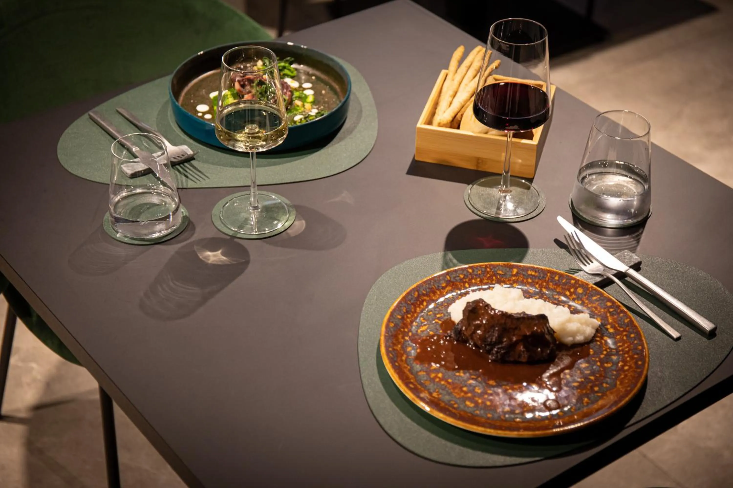 Restaurant/places to eat in Bel Sito Hotel Due Torri