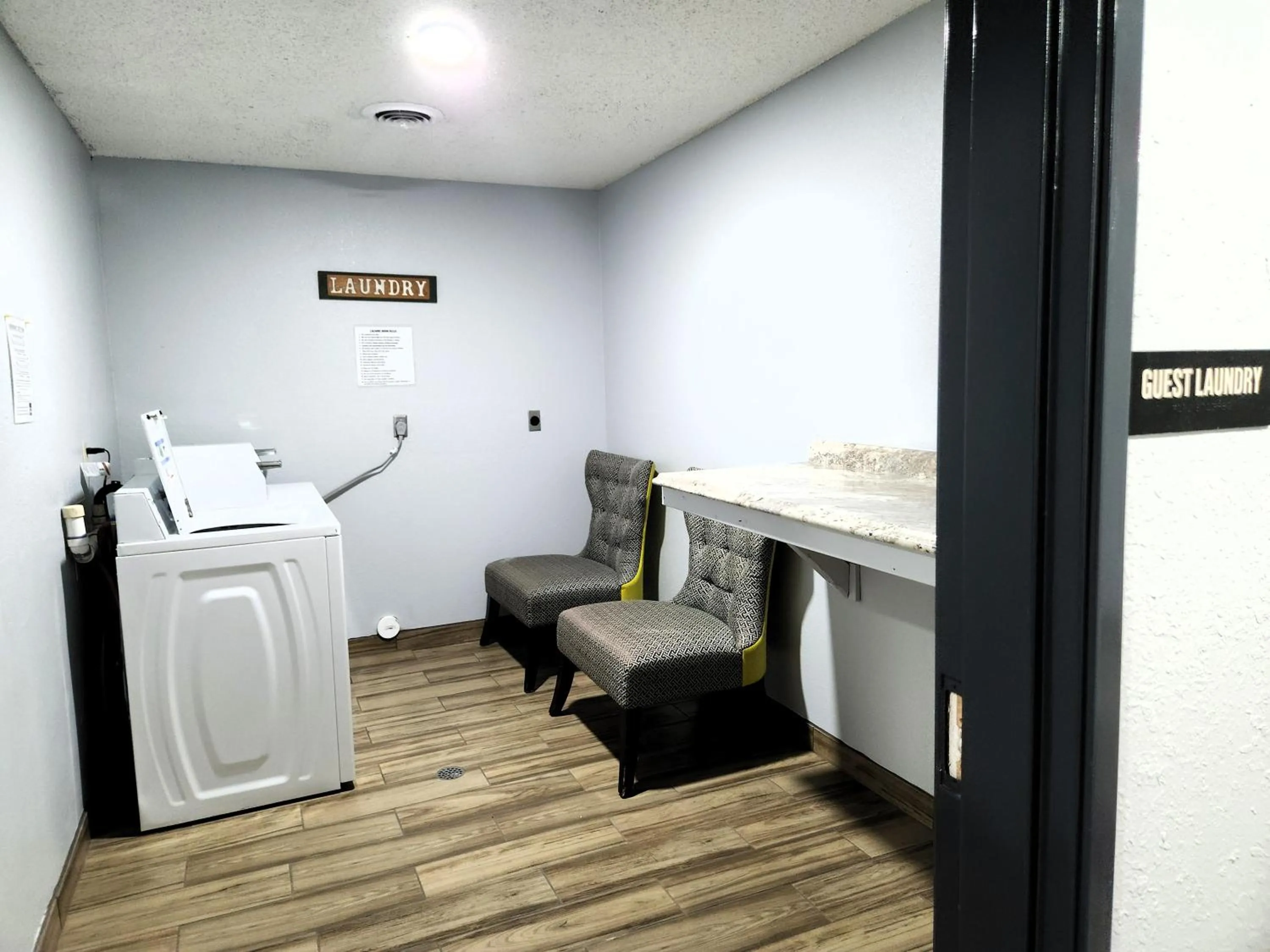 laundry in Express Inn Parsons