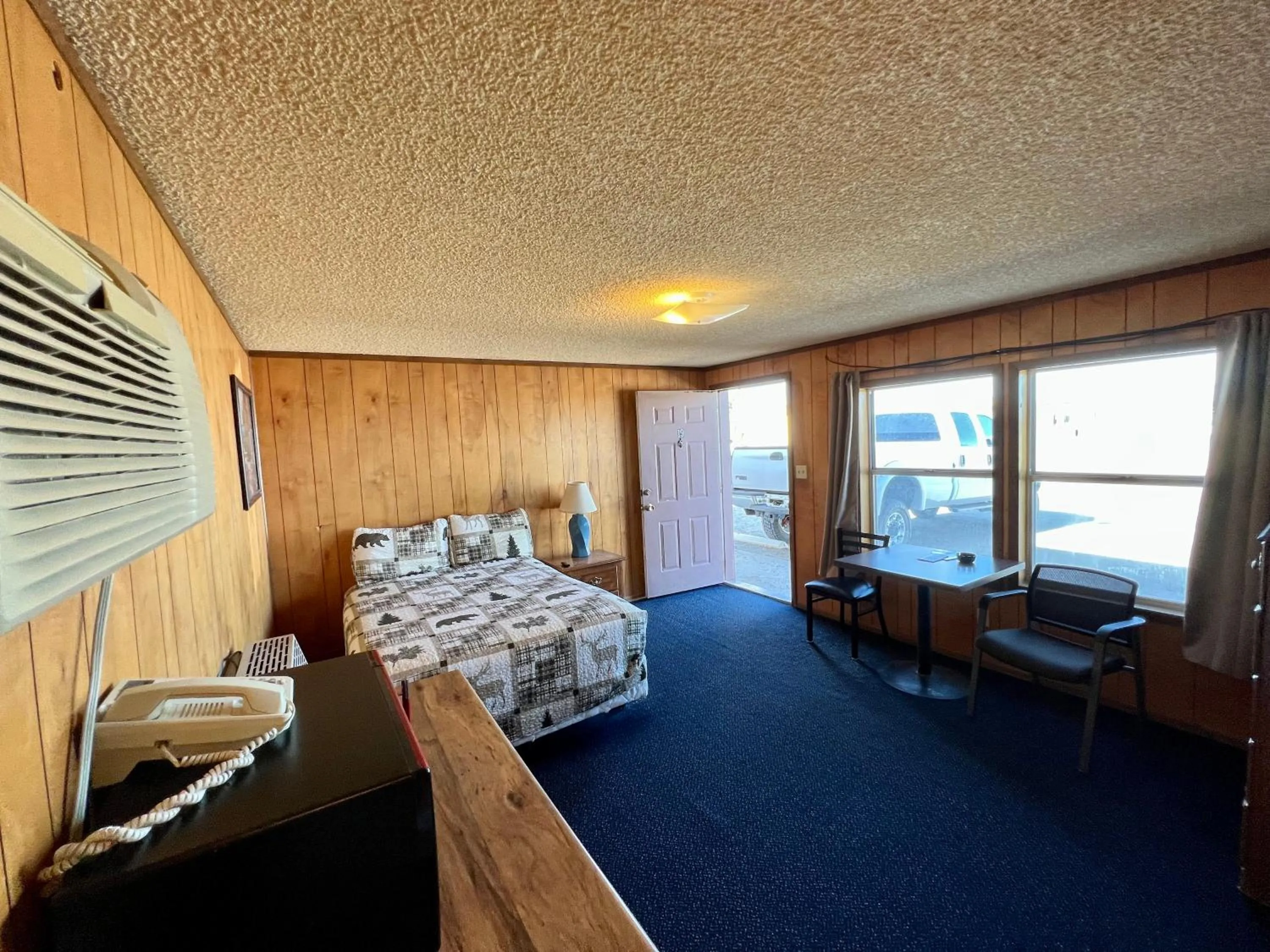 Bed in Border Inn Casino