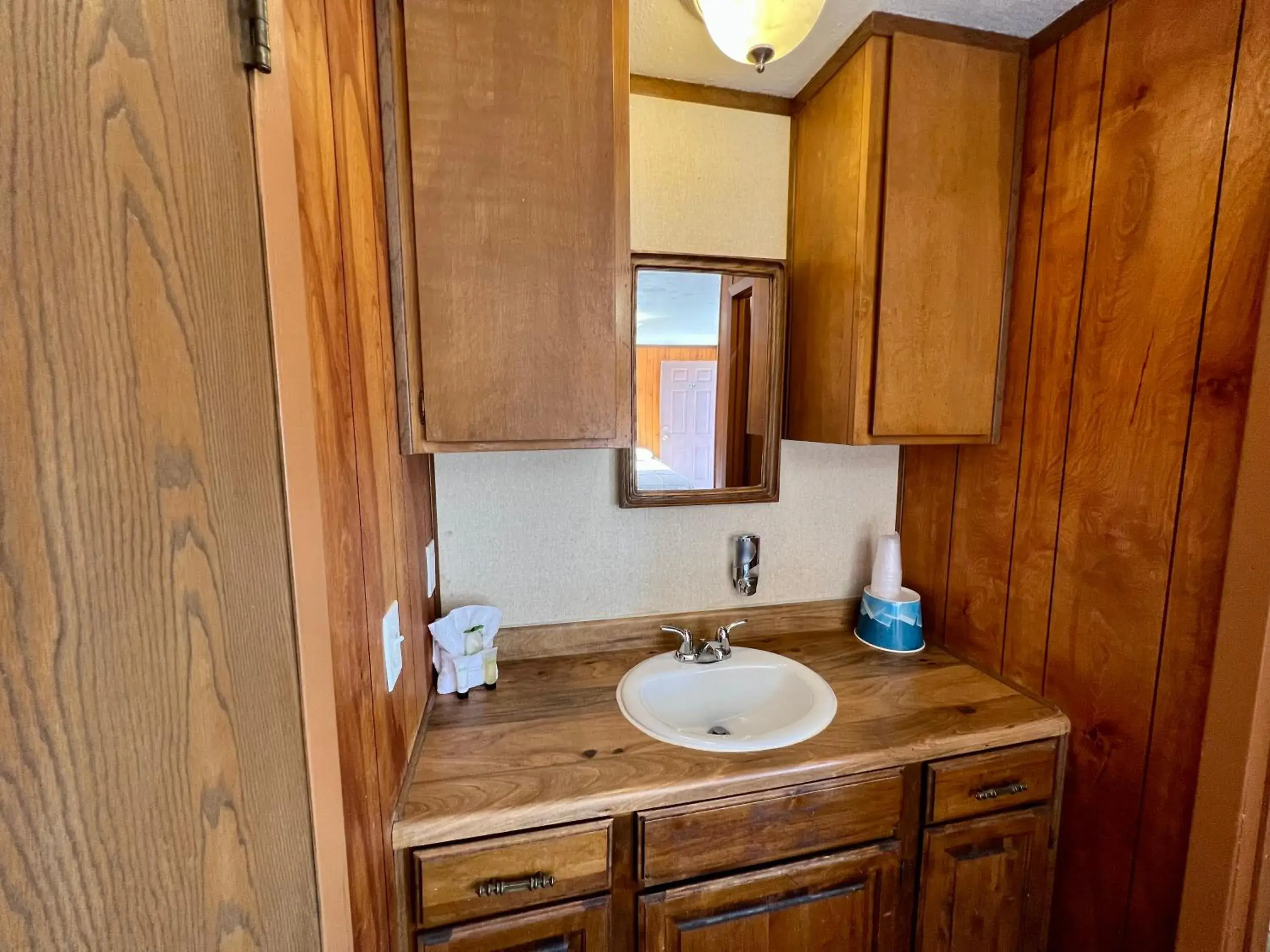 Economy Double Room in Border Inn Casino Economy Double Room in Border Inn Casino