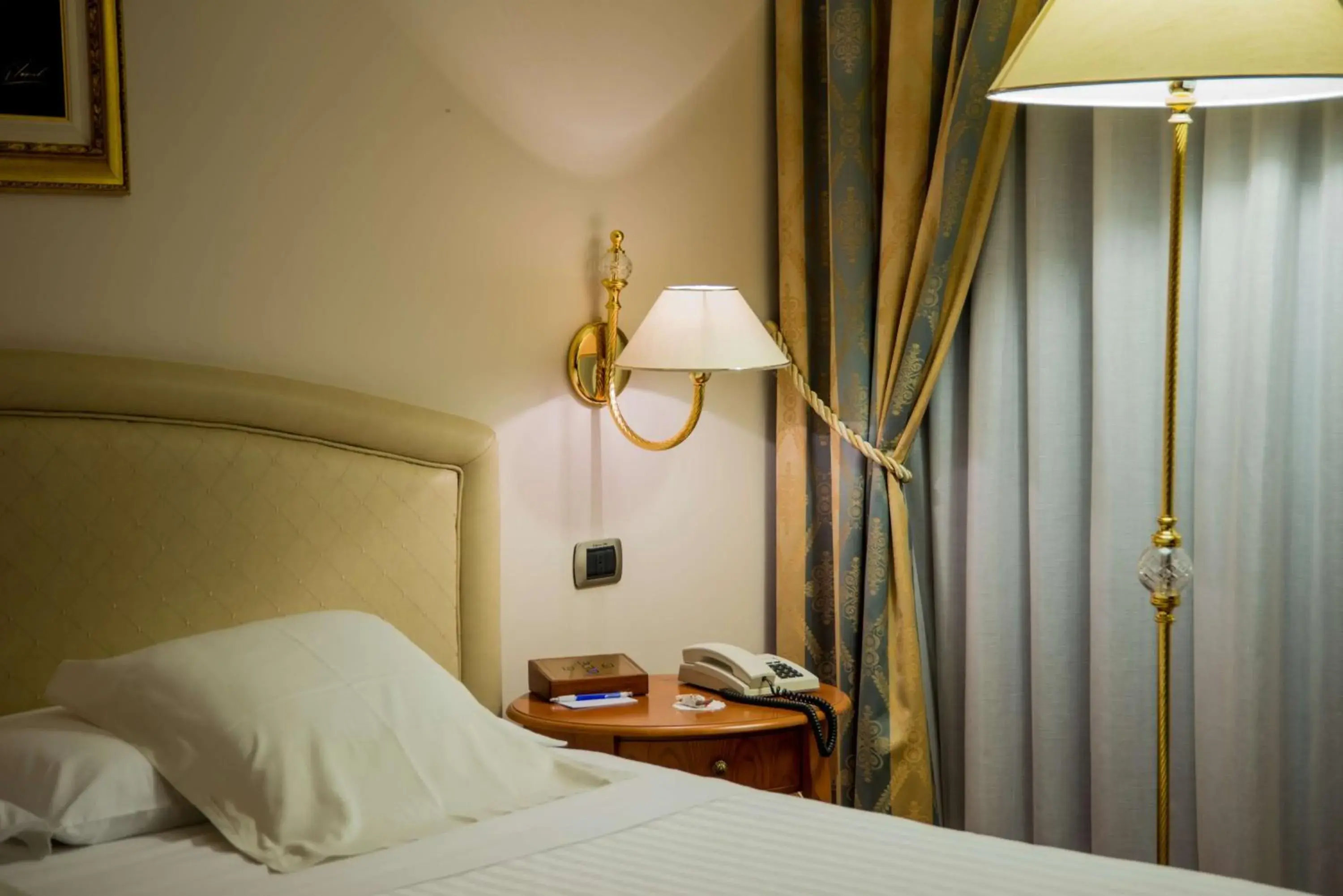 Bedroom, Bed in Best Western Hotel Globus City Bedroom, Bed in Best Western Hotel Globus City