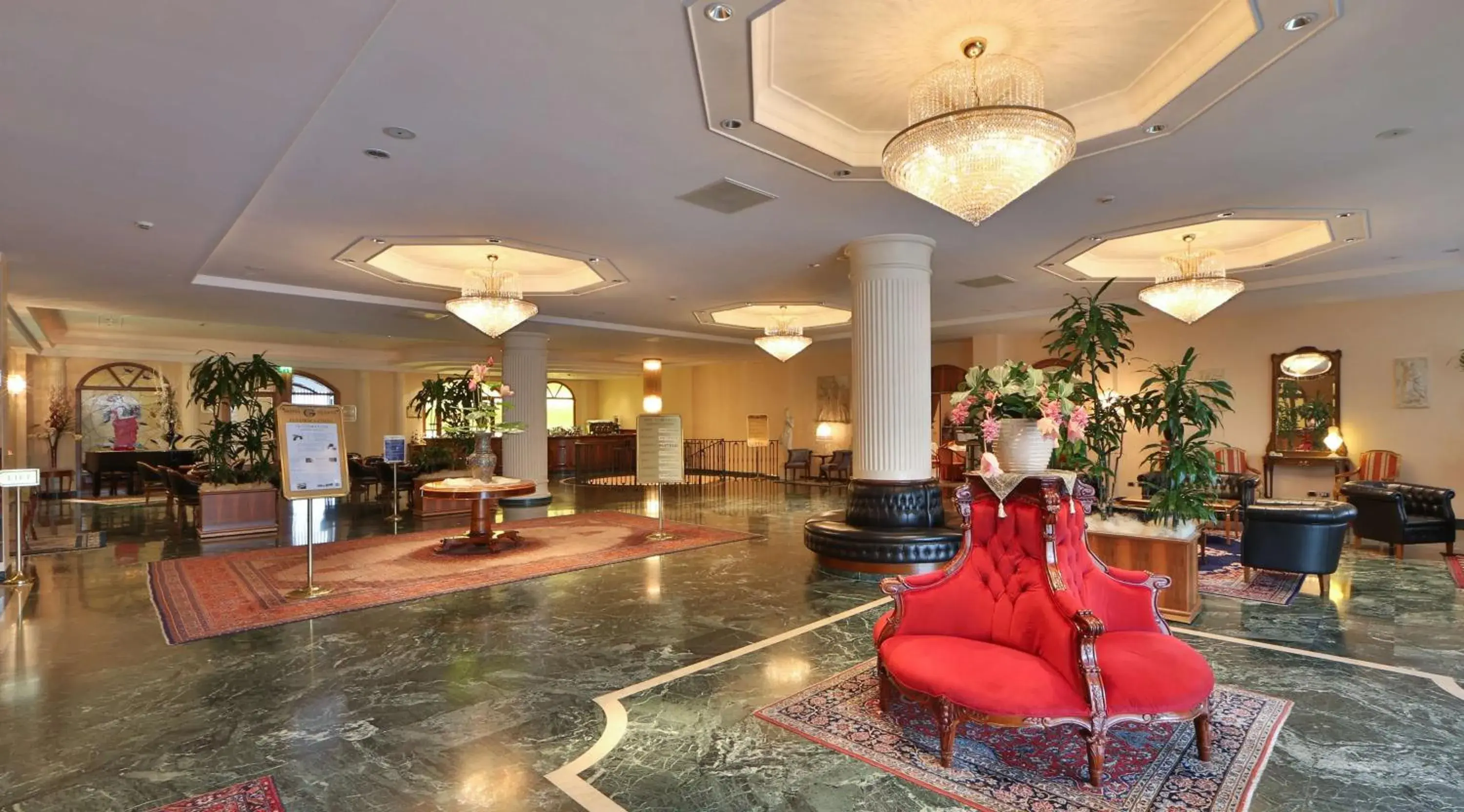 Lobby or reception in Best Western Hotel Globus City Lobby or reception in Best Western Hotel Globus City