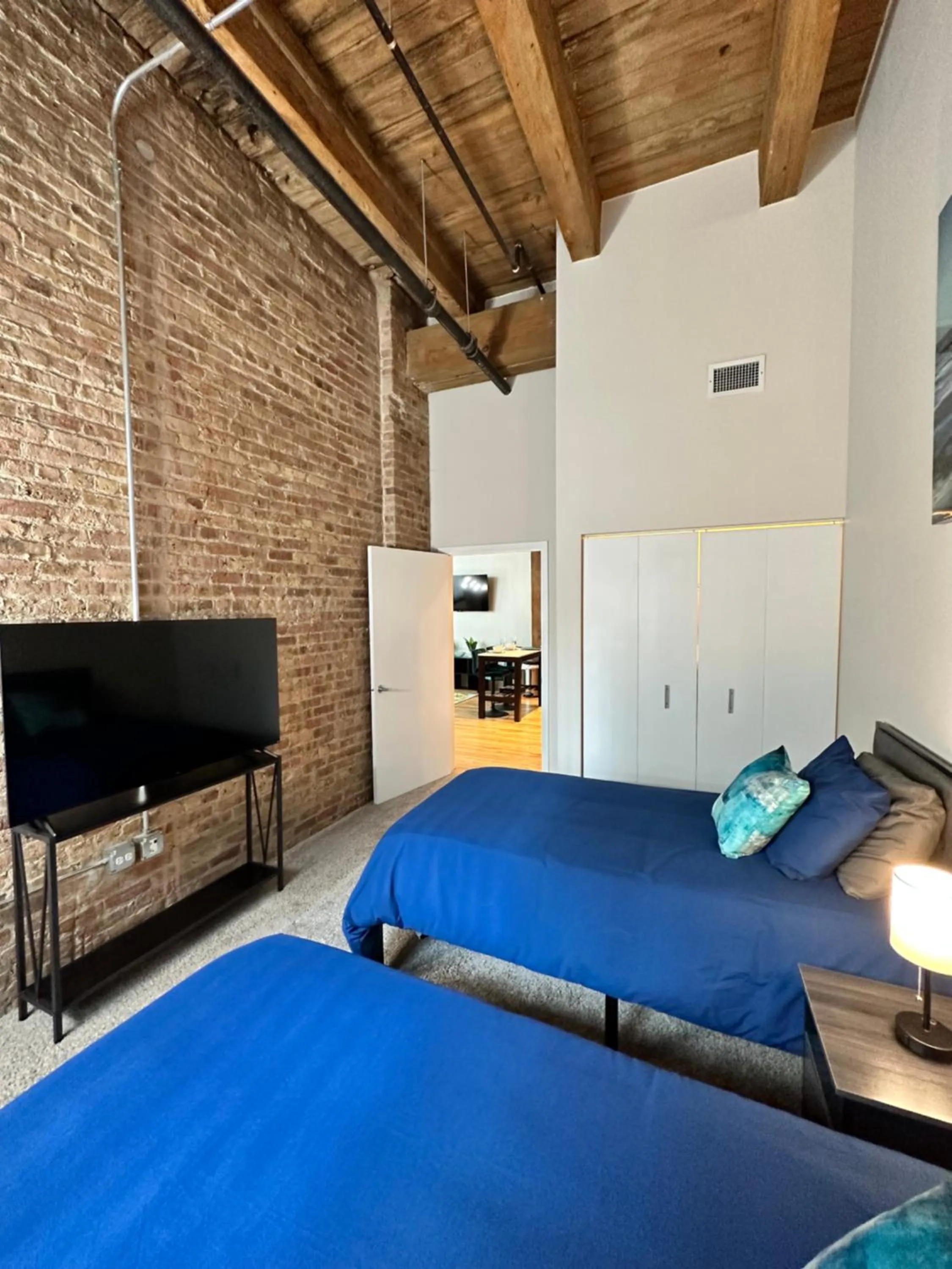 Bedroom, Bed in Luxéry Stay Chicago - Themed Units! Close to Downtown, McCormick Place & Wintrust Arena