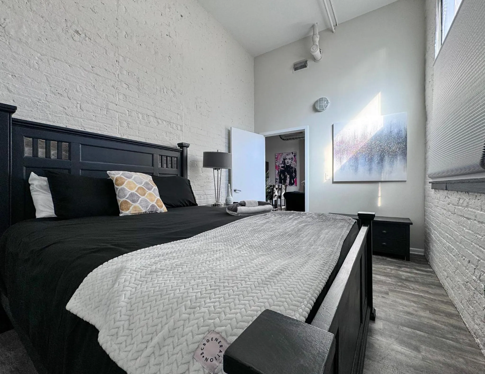Bedroom, Bed in Luxéry Stay Chicago - Themed Units! Close to Downtown, McCormick Place & Wintrust Arena