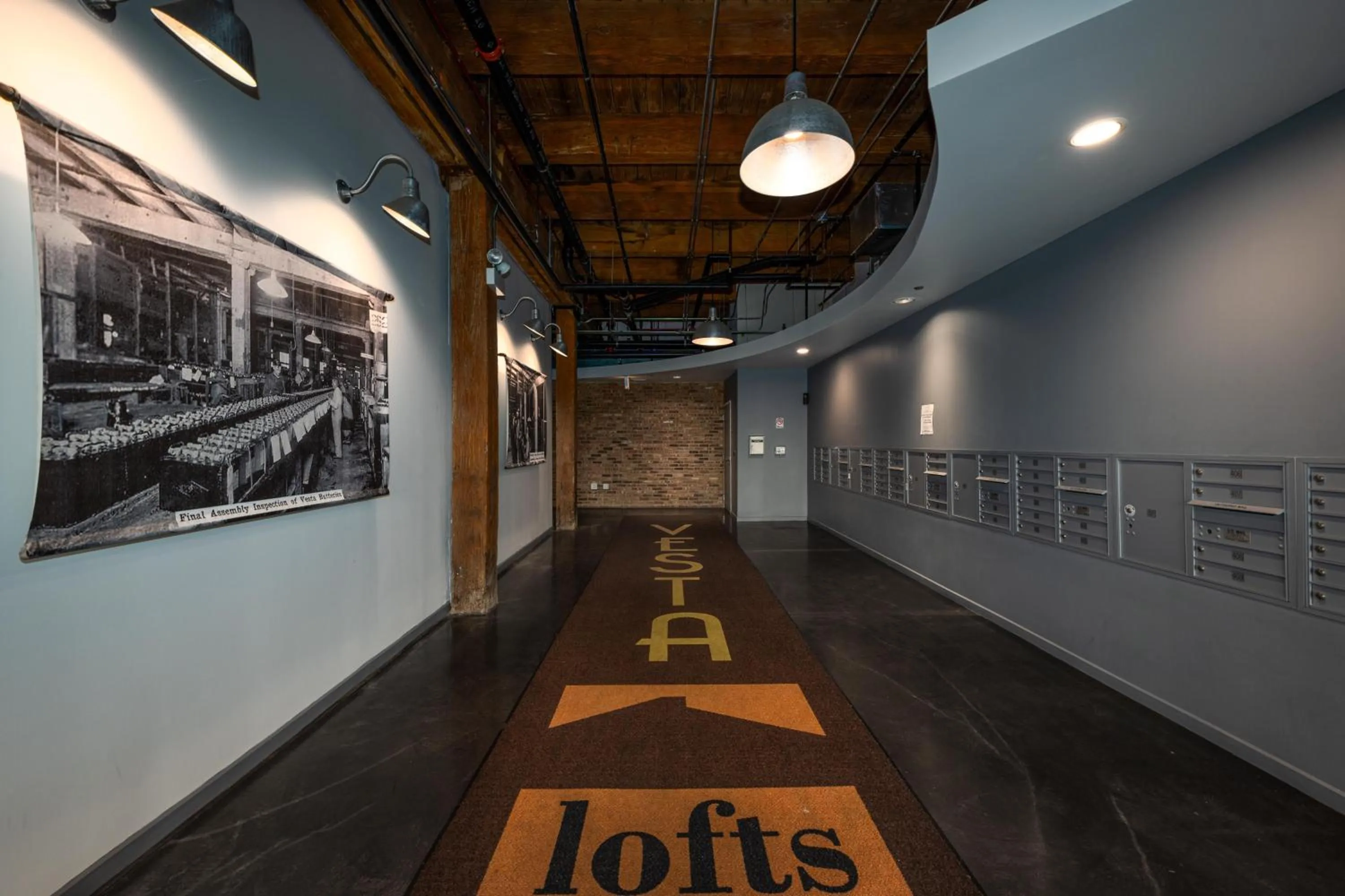 Property logo or sign in Luxéry Stay Chicago - Themed Units! Close to Downtown, McCormick Place & Wintrust Arena