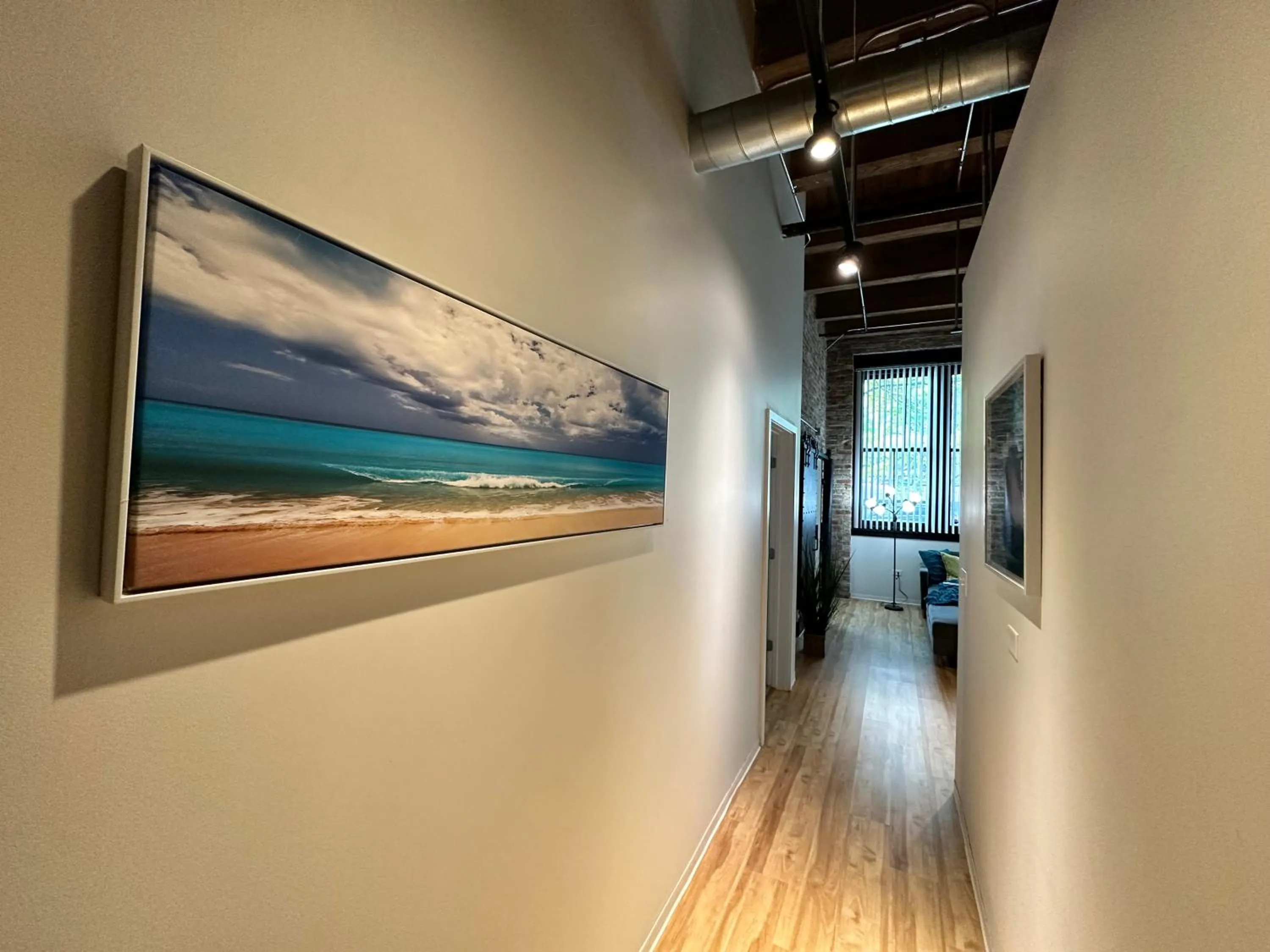 Decorative detail in Luxéry Stay Chicago - Themed Units! Close to Downtown, McCormick Place & Wintrust Arena