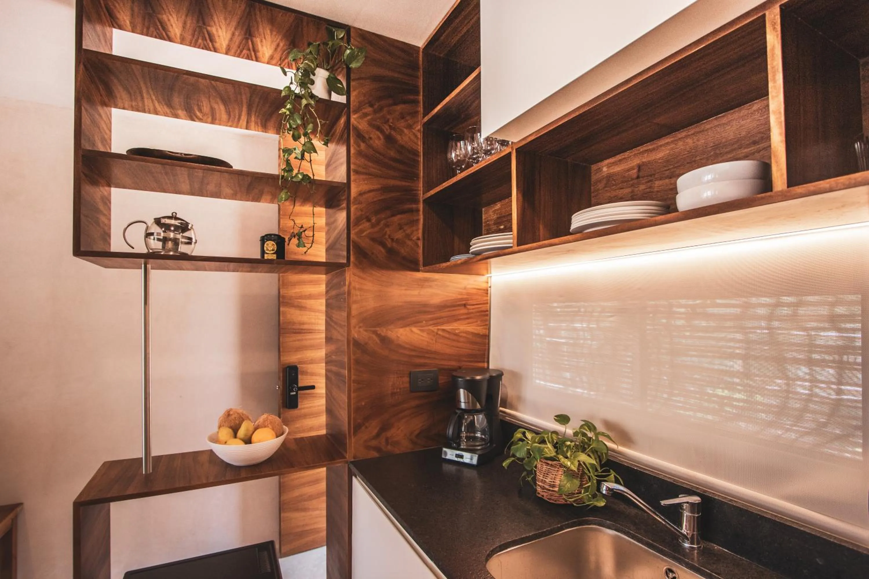 Kitchen or kitchenette in Spacious 2BR apt · Wide balcony w/tub & Yoga deck