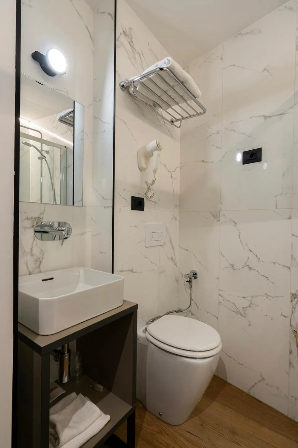 Bathroom in London Hotel