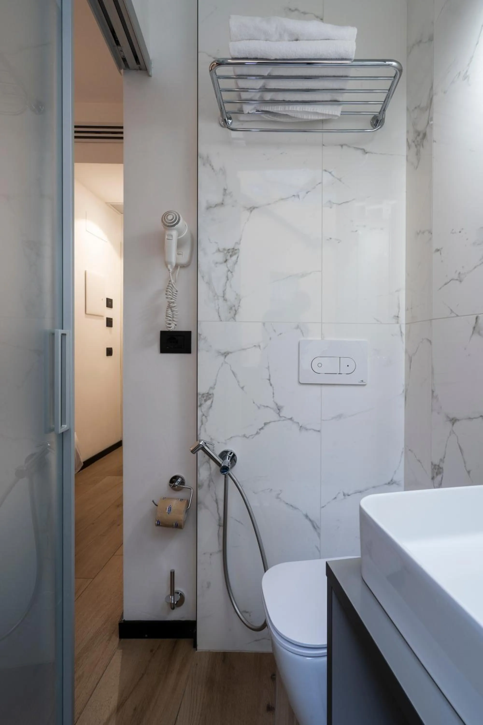 Bathroom in London Hotel