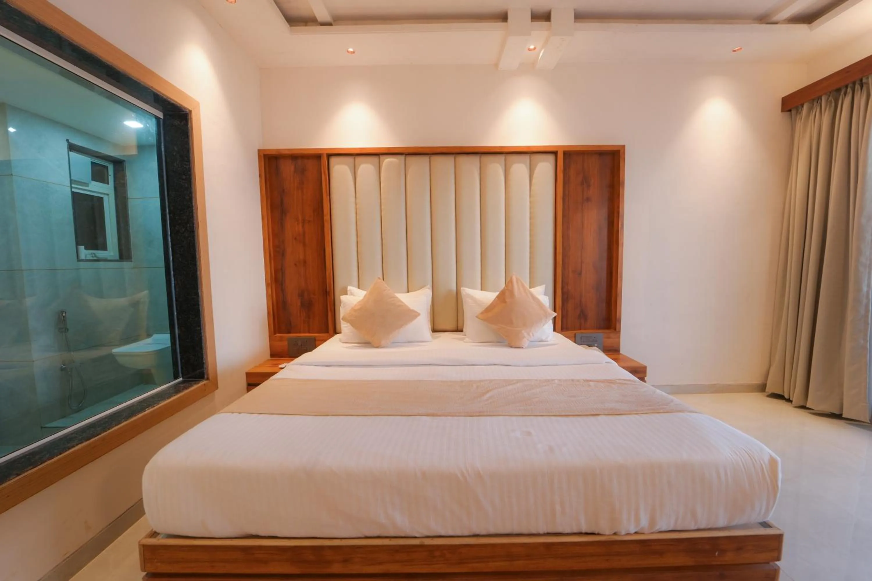 Bed in Strawberry King Resort