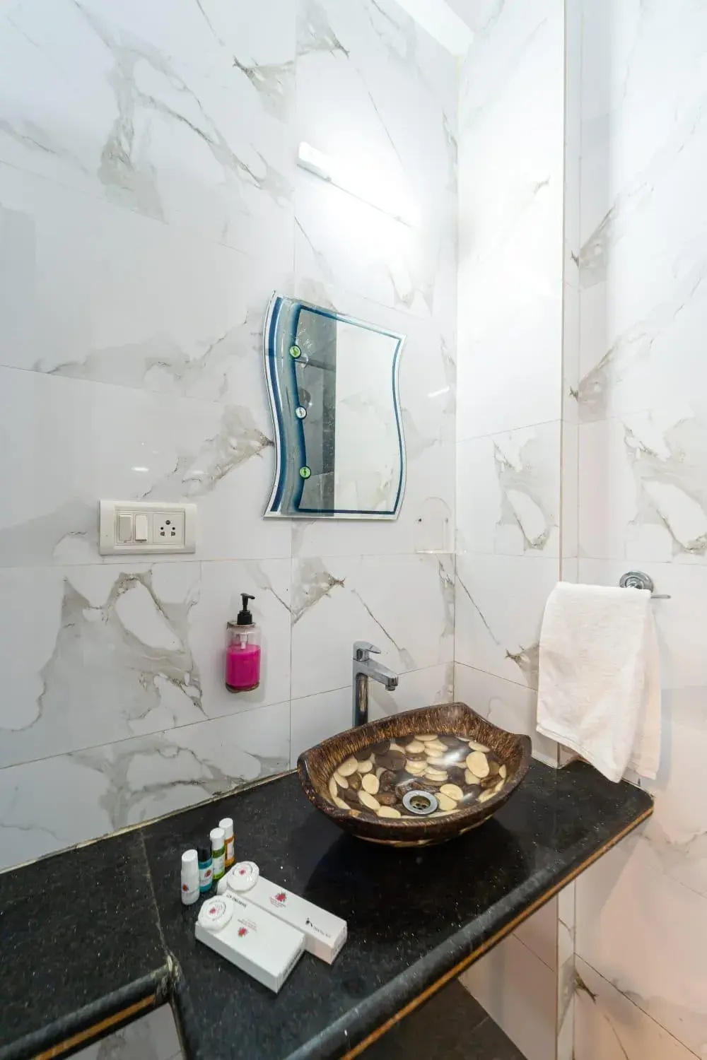 Bathroom in Strawberry King Resort Bathroom in Strawberry King Resort