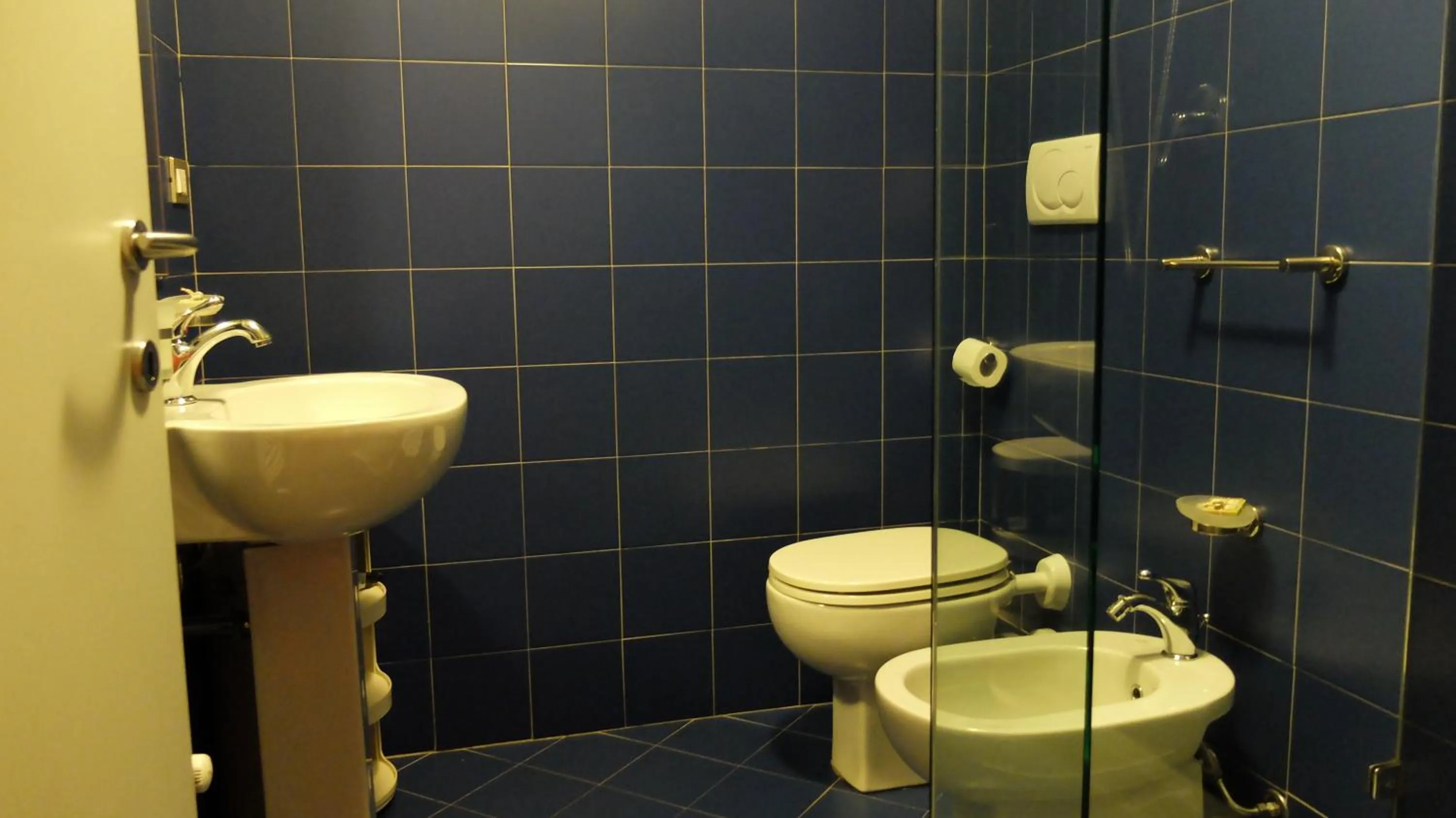 Bathroom in San Marco Holidays