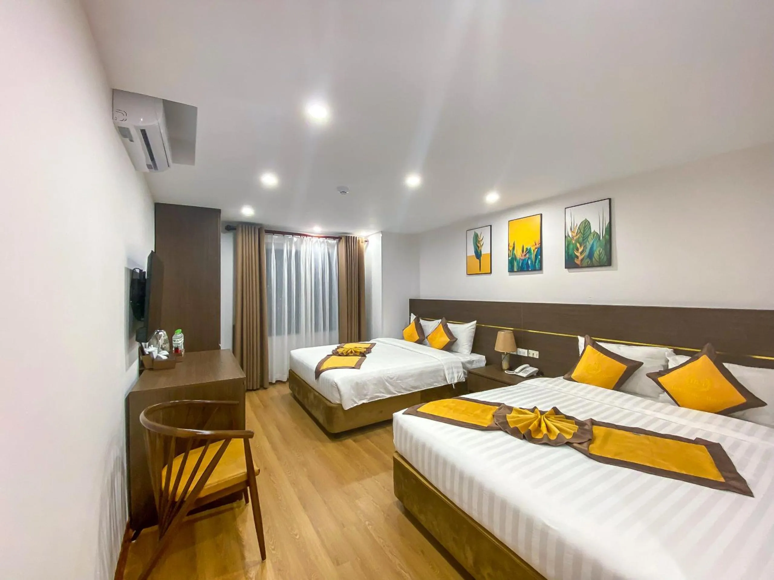 Bed in H&T Luxury Hotel
