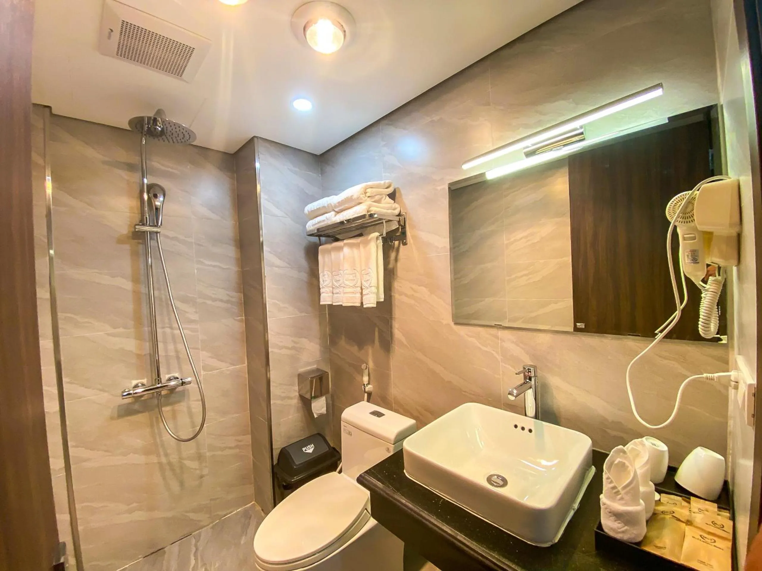 Shower in H&T Luxury Hotel