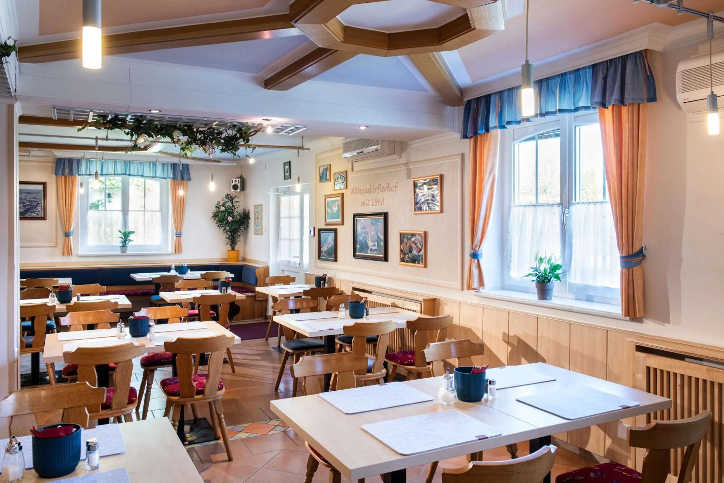 Restaurant/places to eat in Hotel Altneudörflerhof