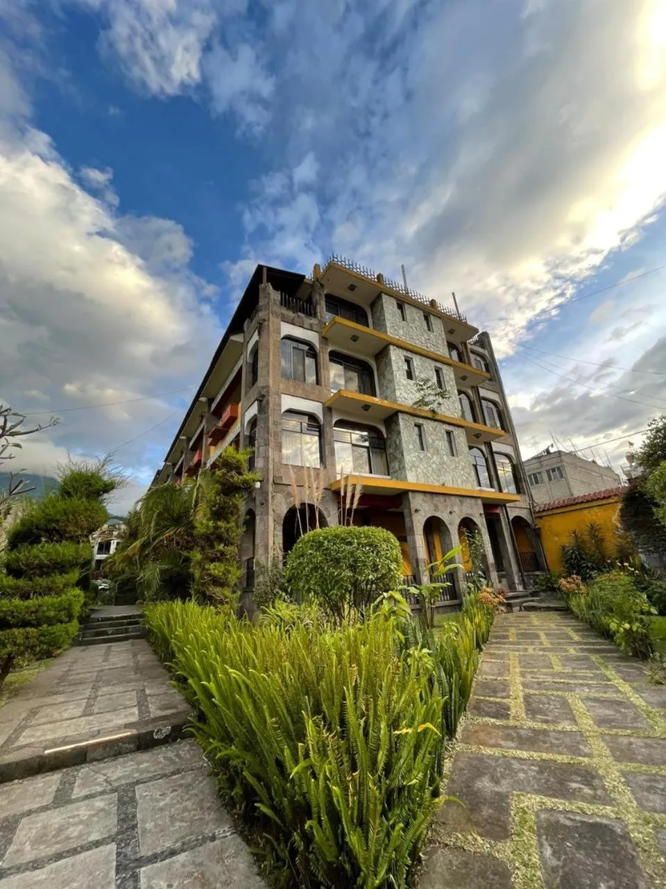 Property building in Hotel Tiosh Abaj