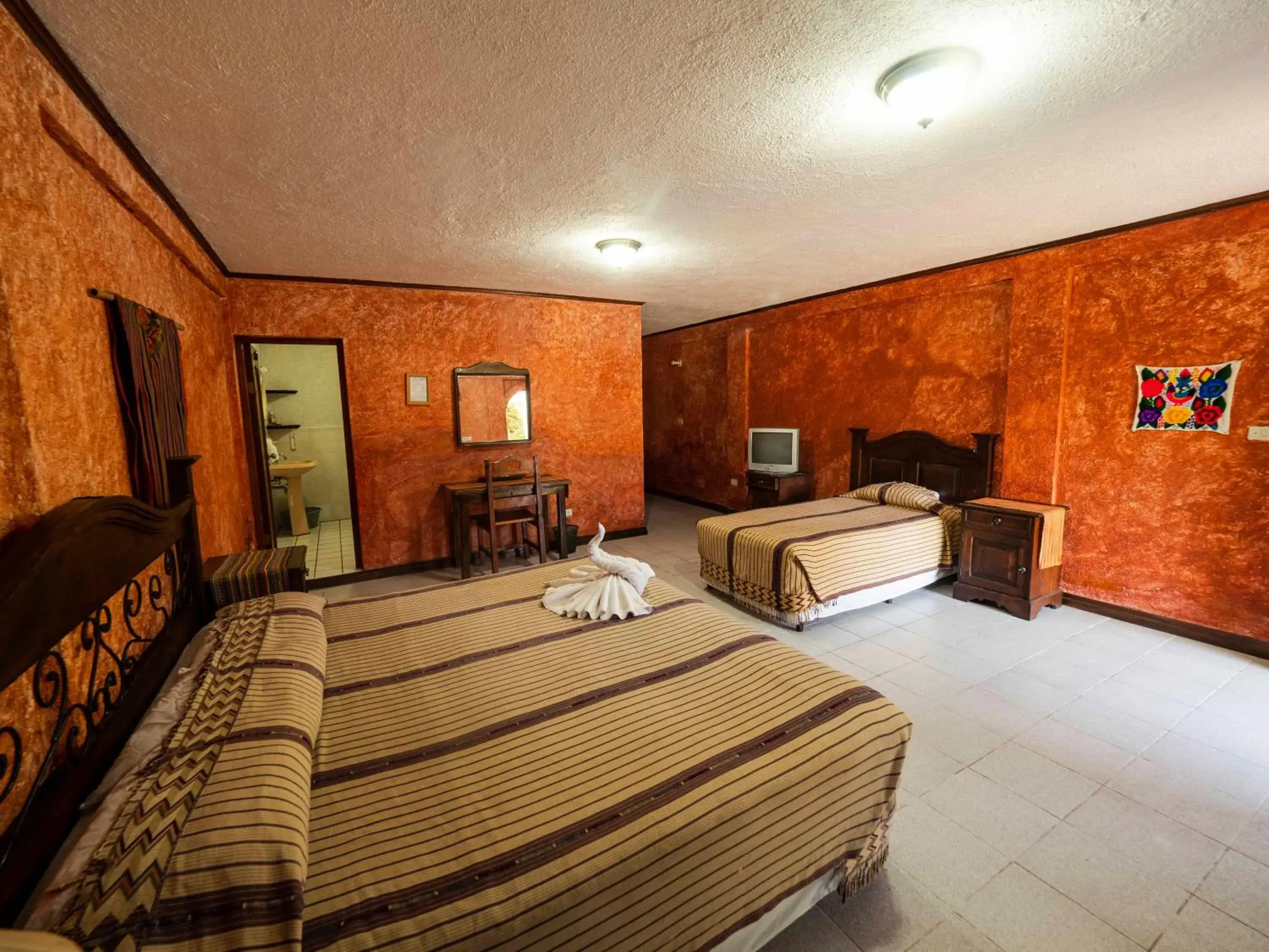Double Room - single occupancy in Hotel Tiosh Abaj Double Room - single occupancy in Hotel Tiosh Abaj