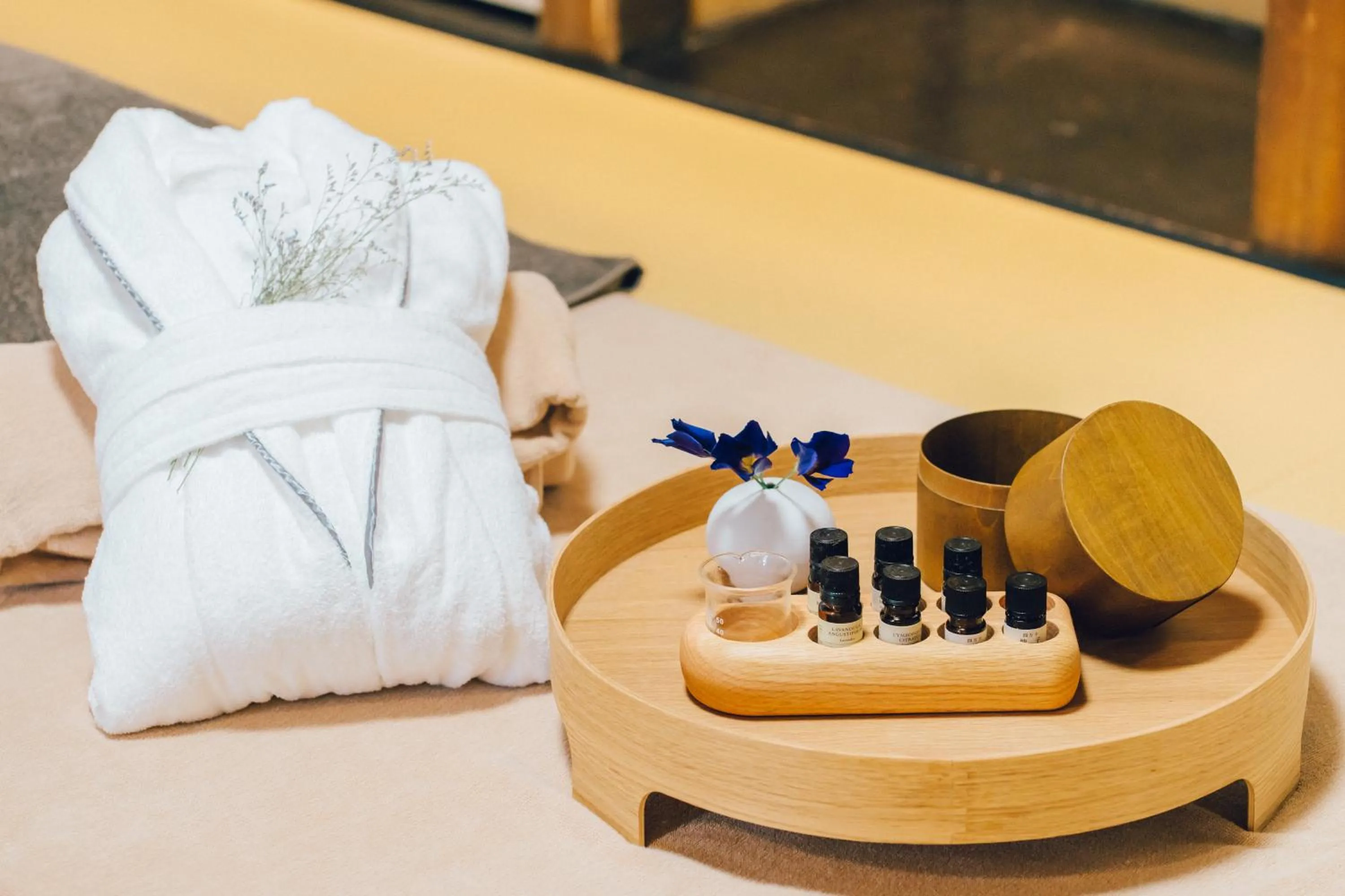 Massage, Bed in Marufukuro