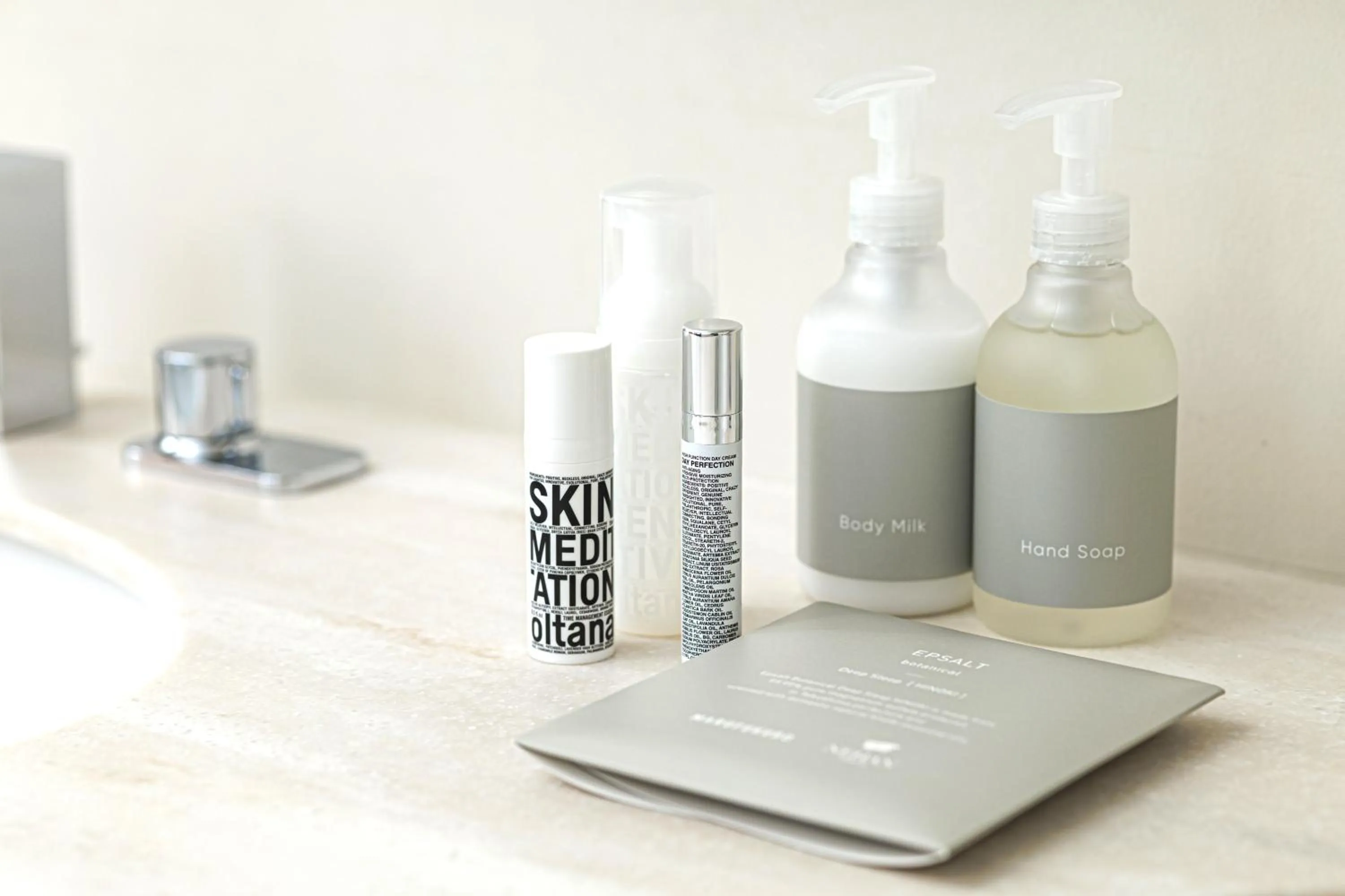 Bathroom in Marufukuro